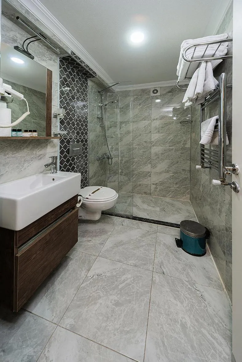 Bathroom in Beyazit Palace Hotel