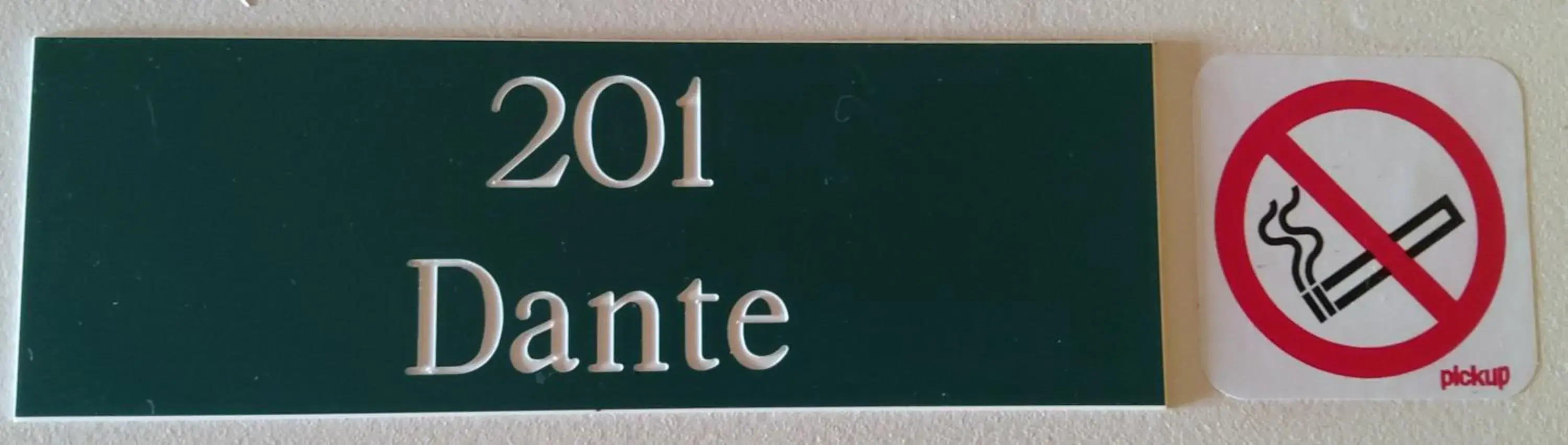 Double Room with Private Bathroom - single occupancy in Le Penseur Double Room with Private Bathroom - single occupancy in Le Penseur