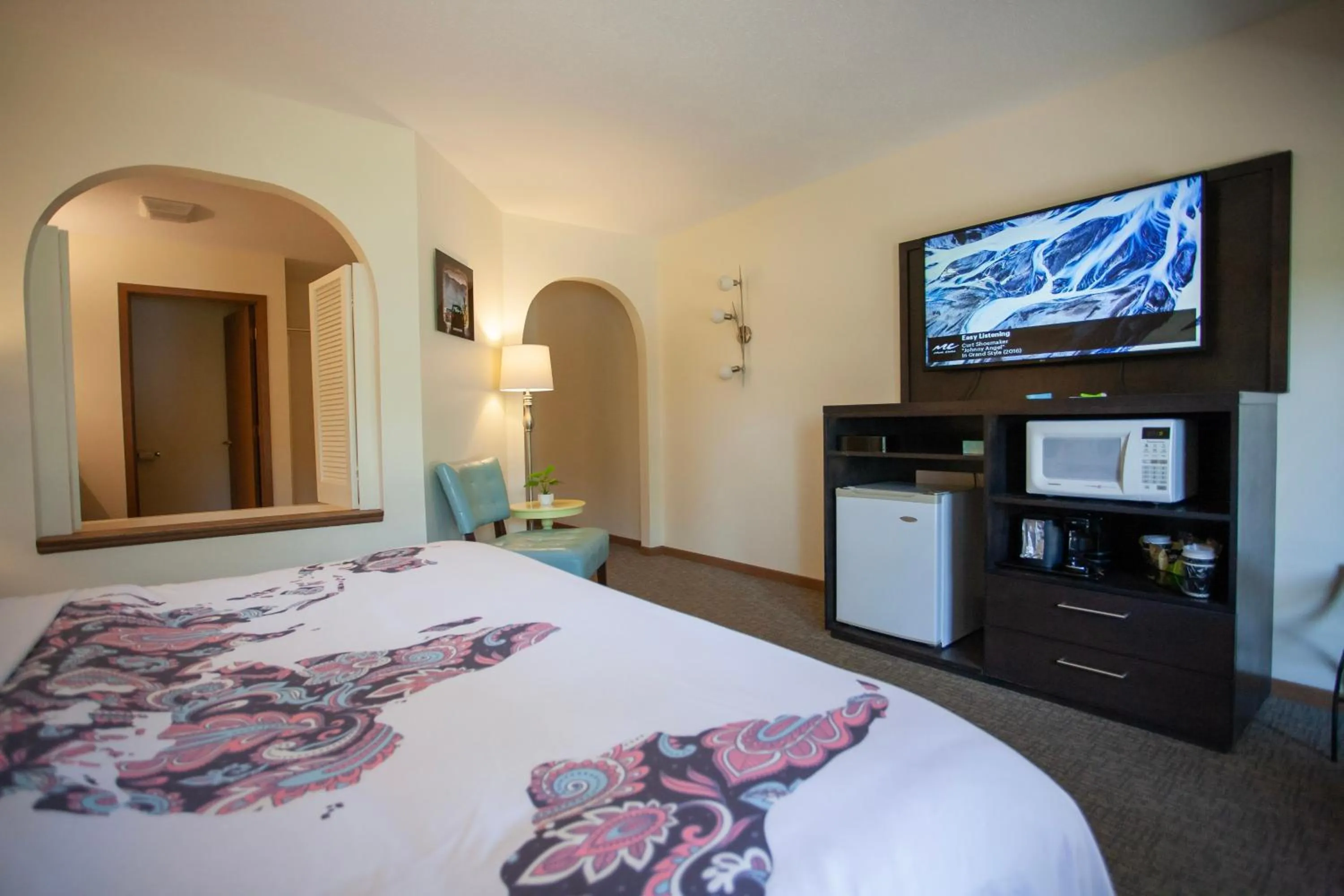 Bed in Bavarian Inn, Black Hills