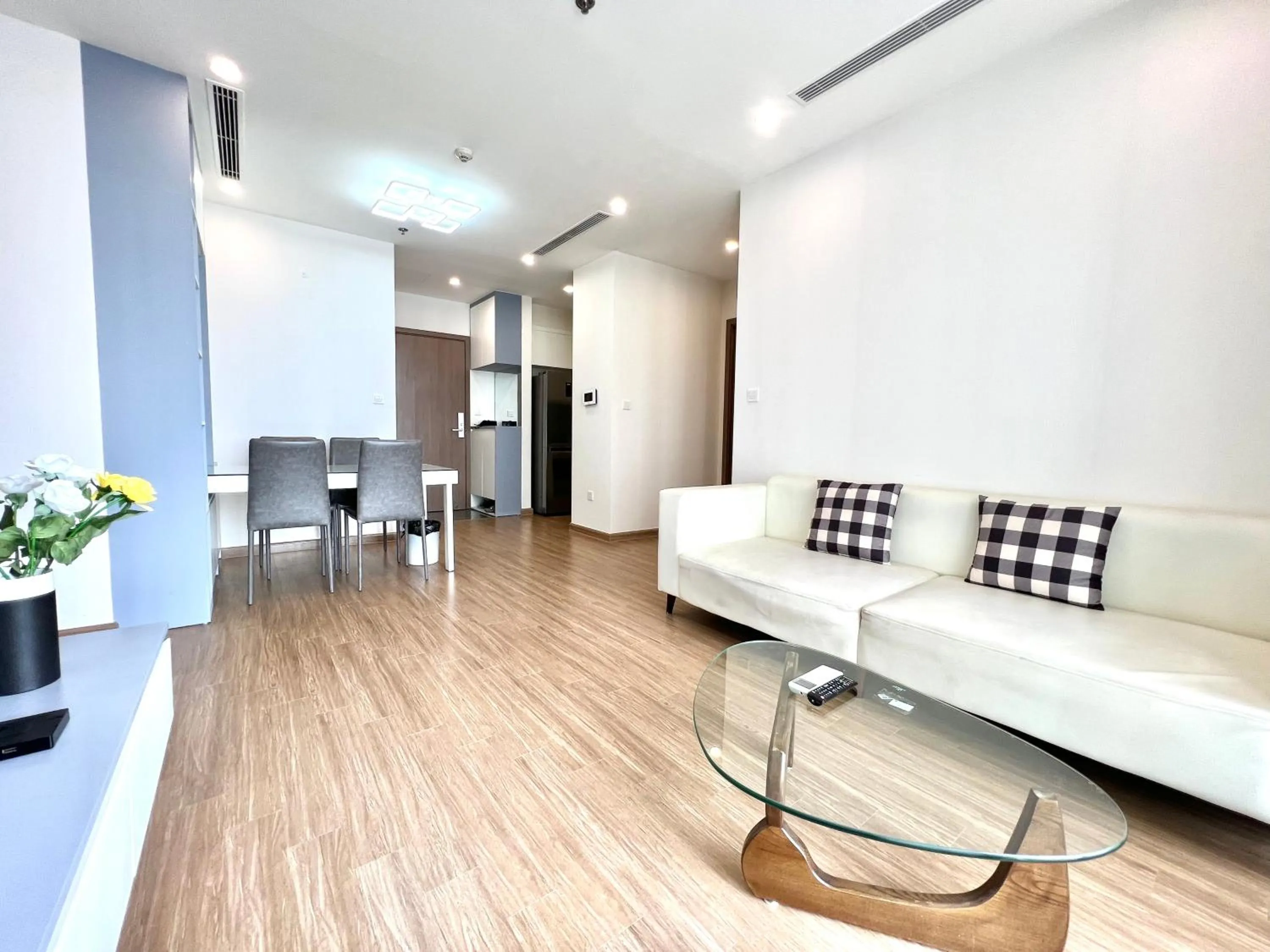 Luxury Apartment Vinhomes Skylake