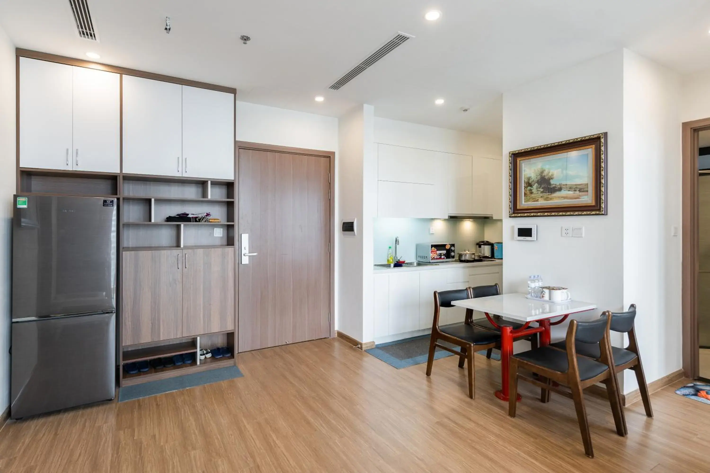 One-Bedroom Apartment in Luxury Apartment Vinhomes Skylake One-Bedroom Apartment in Luxury Apartment Vinhomes Skylake