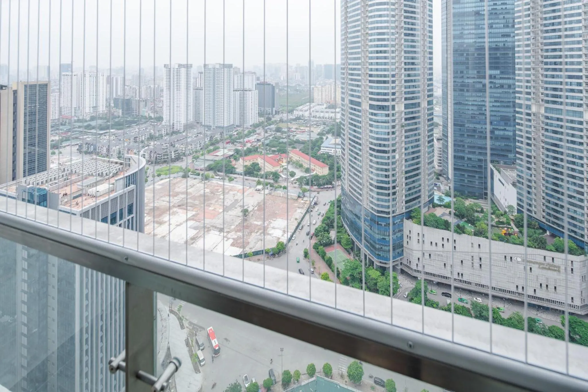 Luxury Apartment Vinhomes Skylake