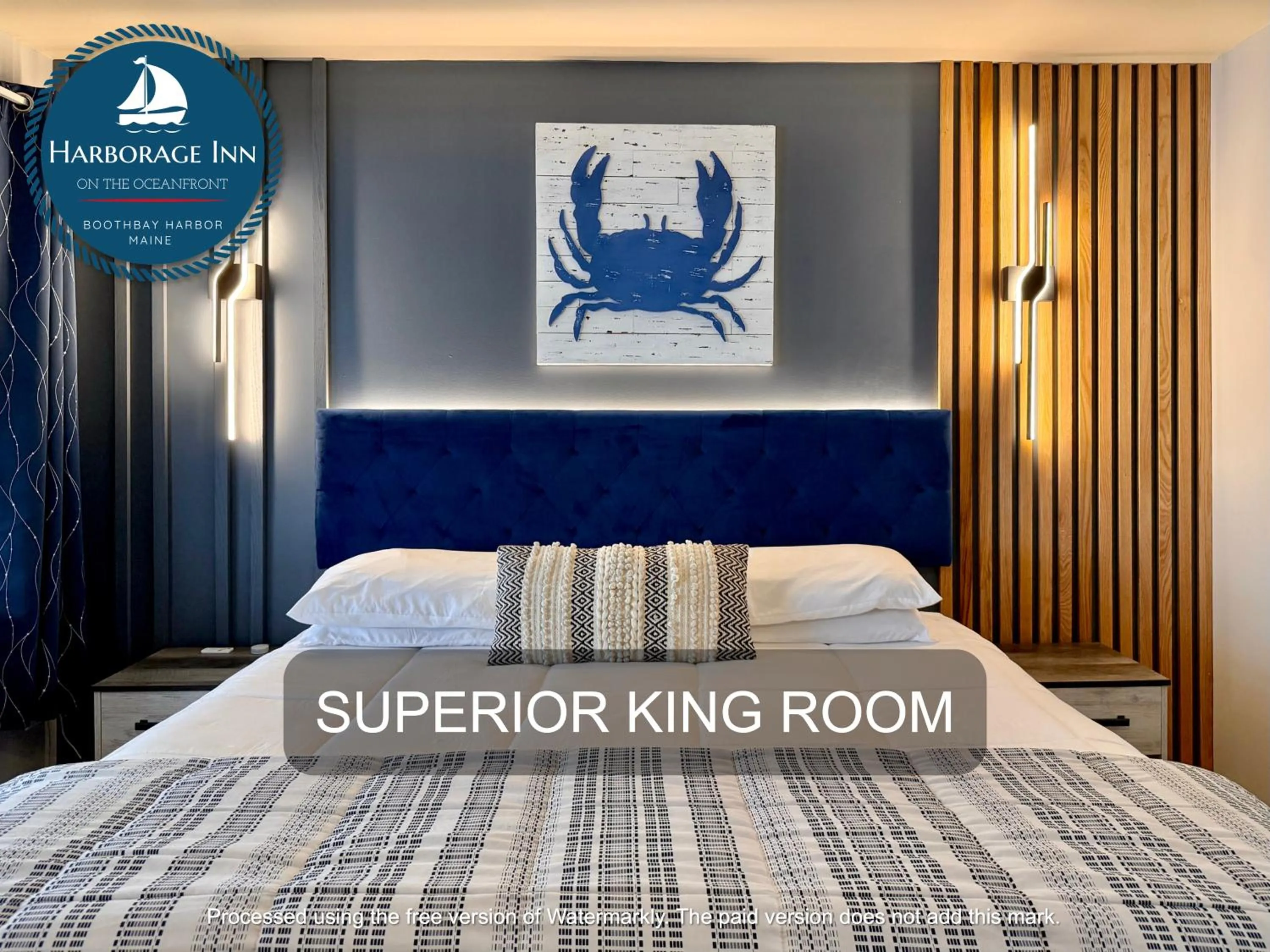 Bed in Harborage Inn on the Oceanfront