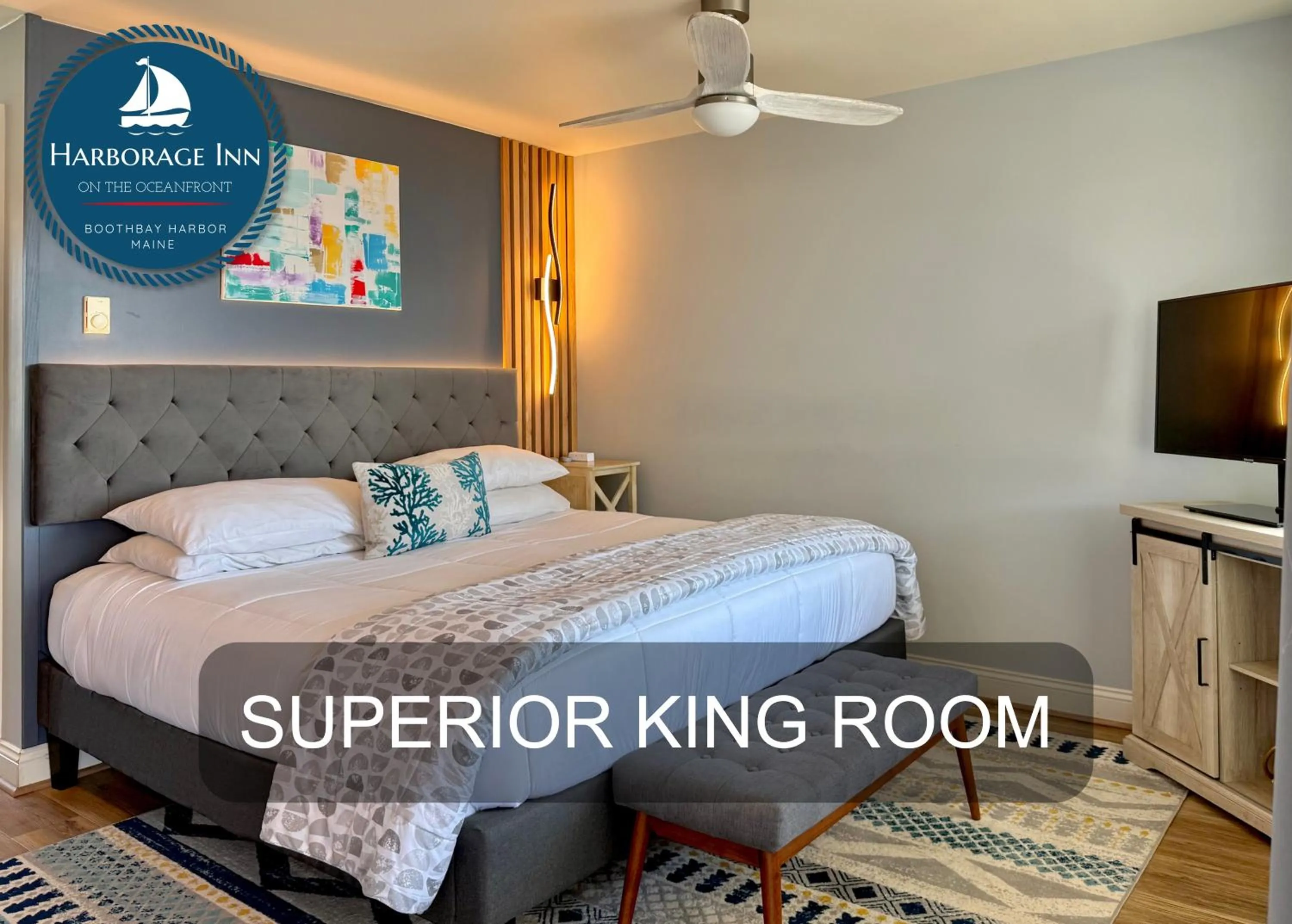 Bed in Harborage Inn on the Oceanfront