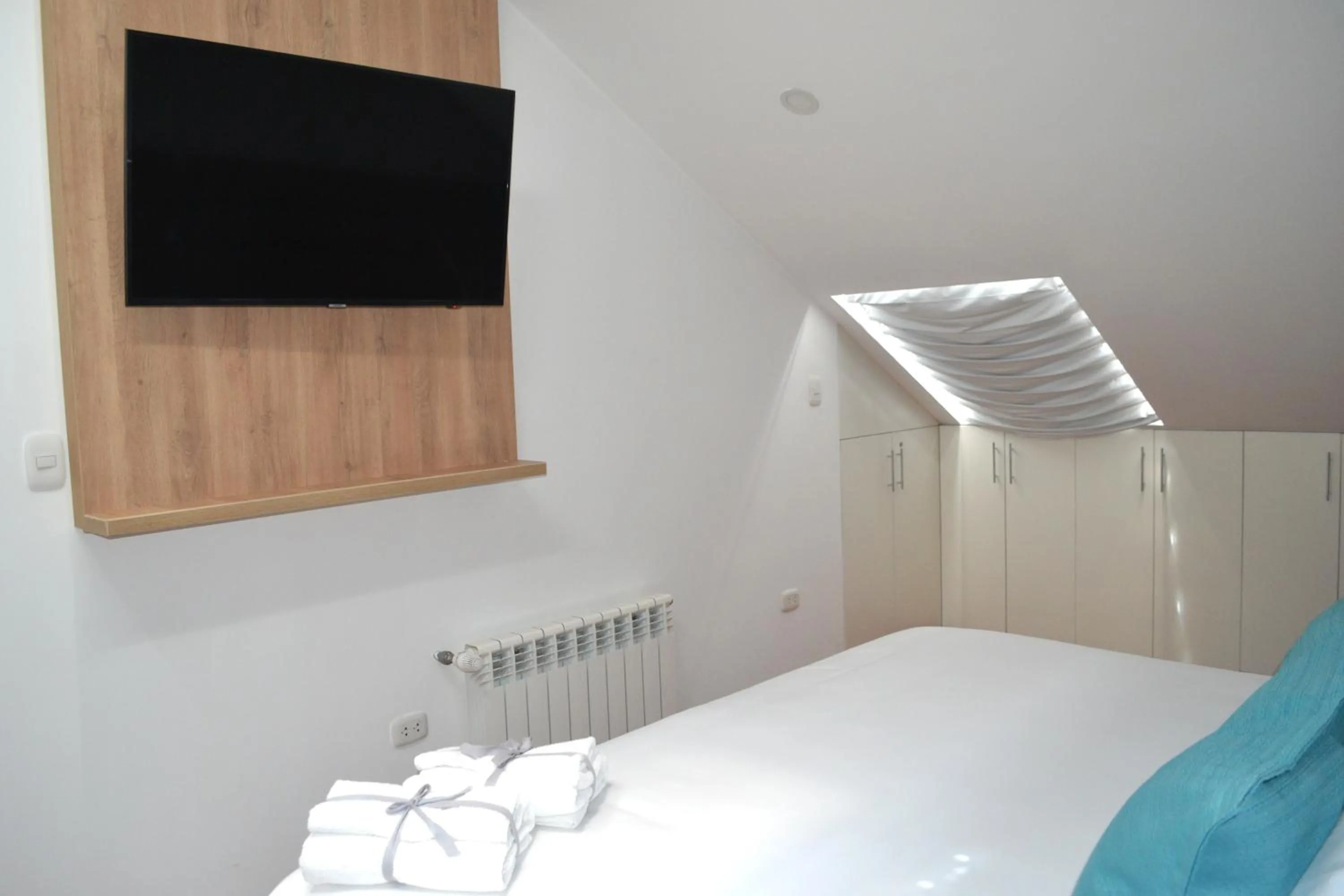 TV and multimedia, Bed in Katari Apart Hotel at Qorikancha