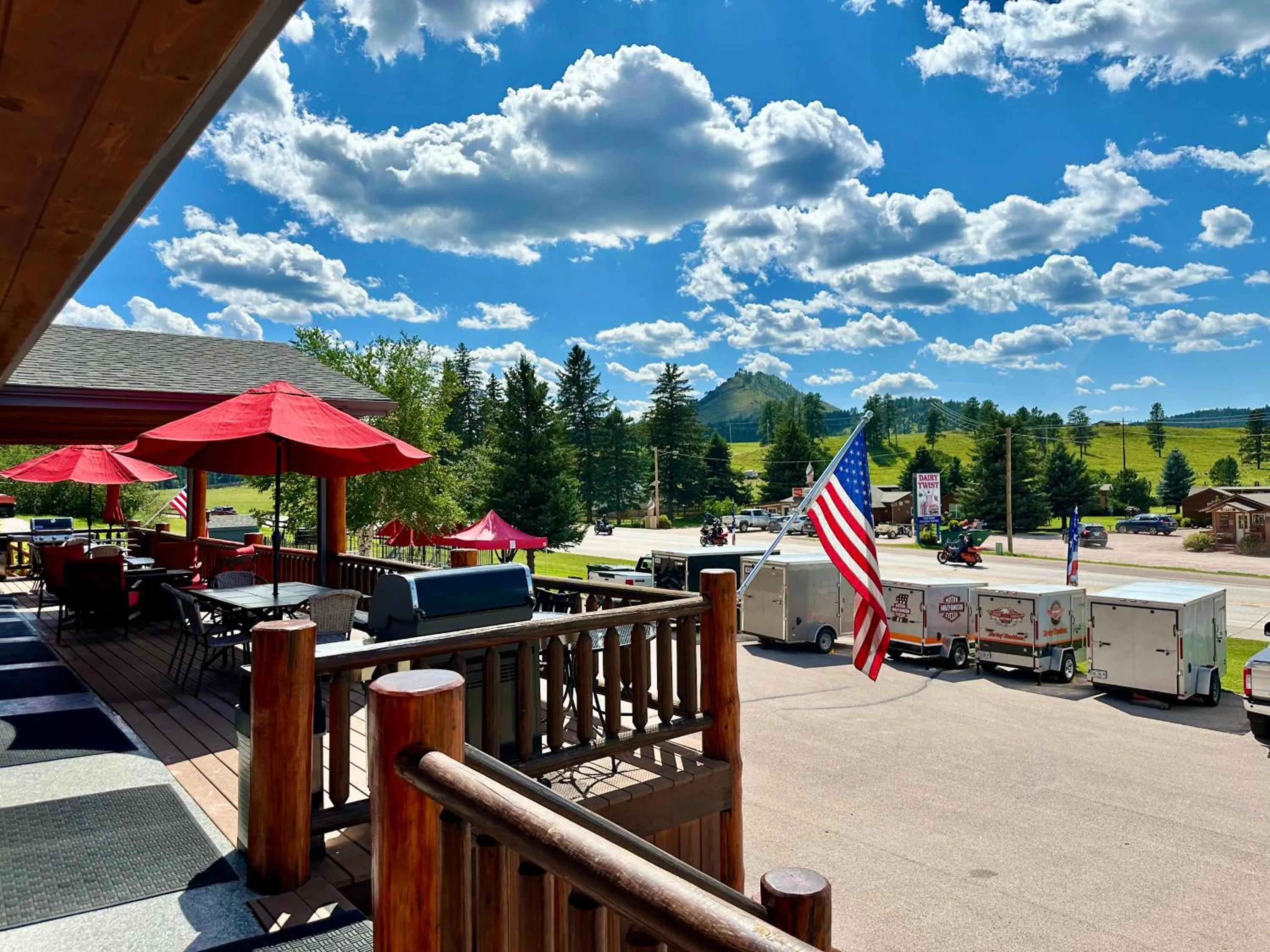Mountain View Lodge & Cabins