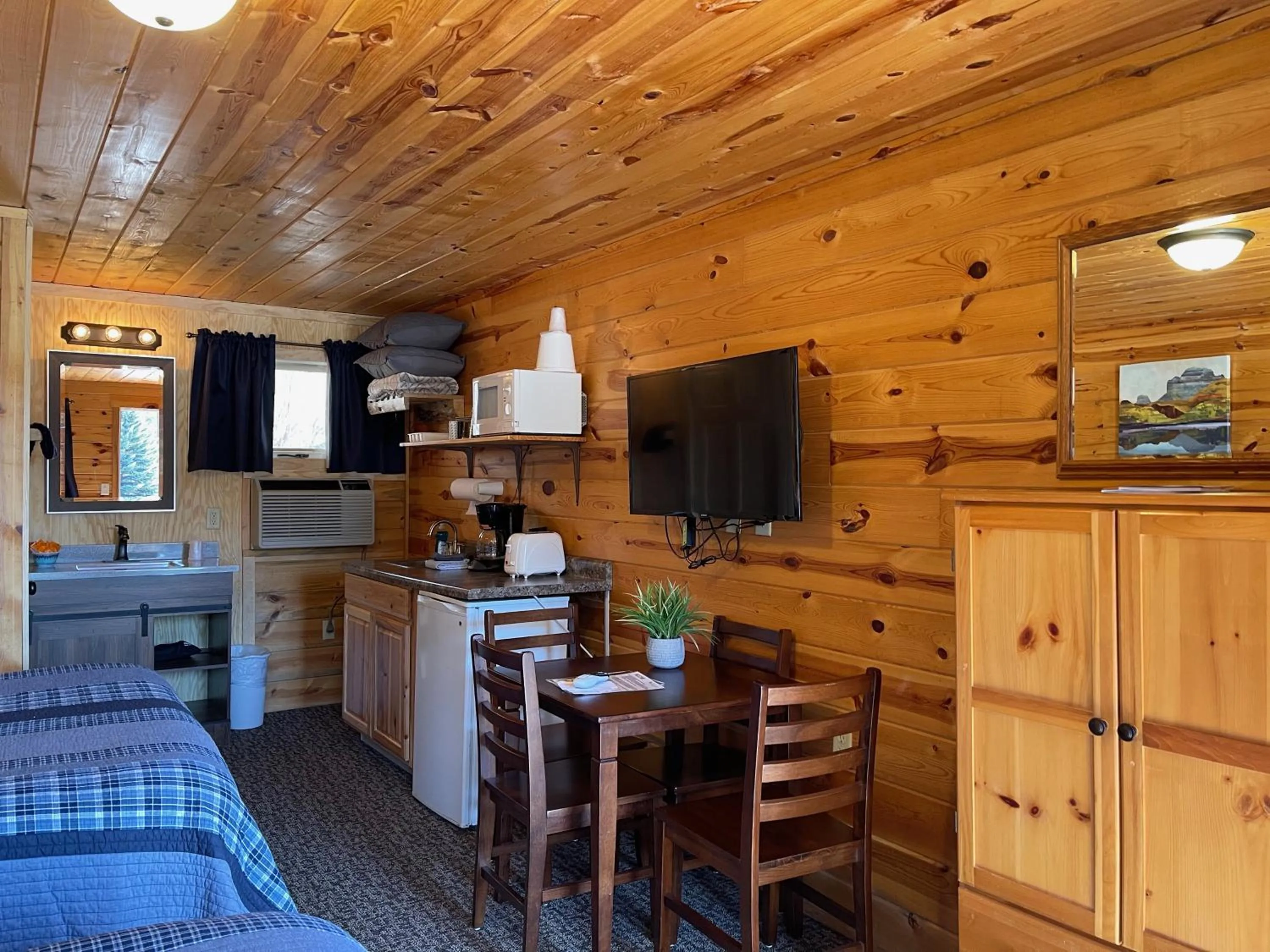 Mountain View Lodge & Cabins