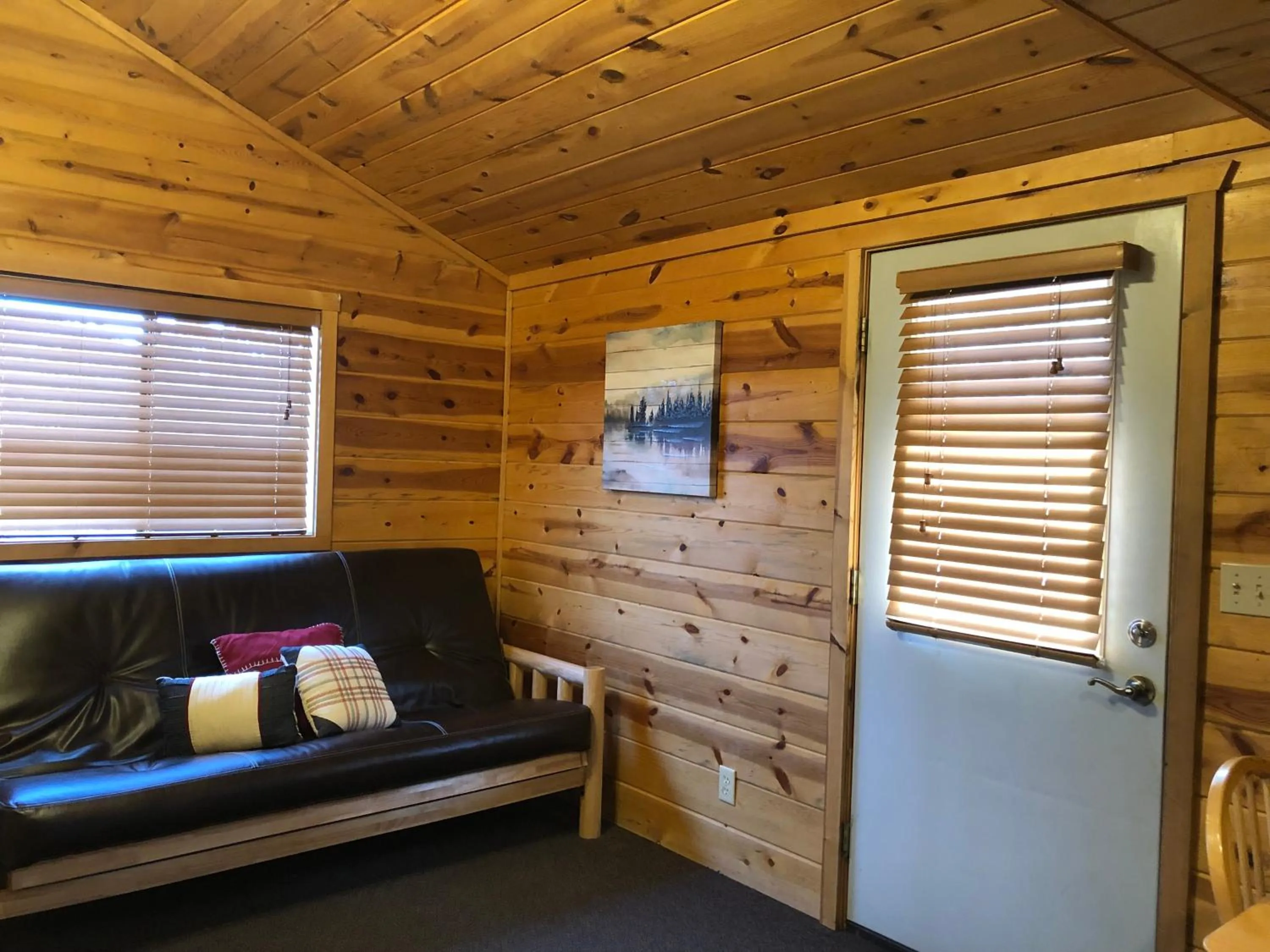 Mountain View Lodge & Cabins