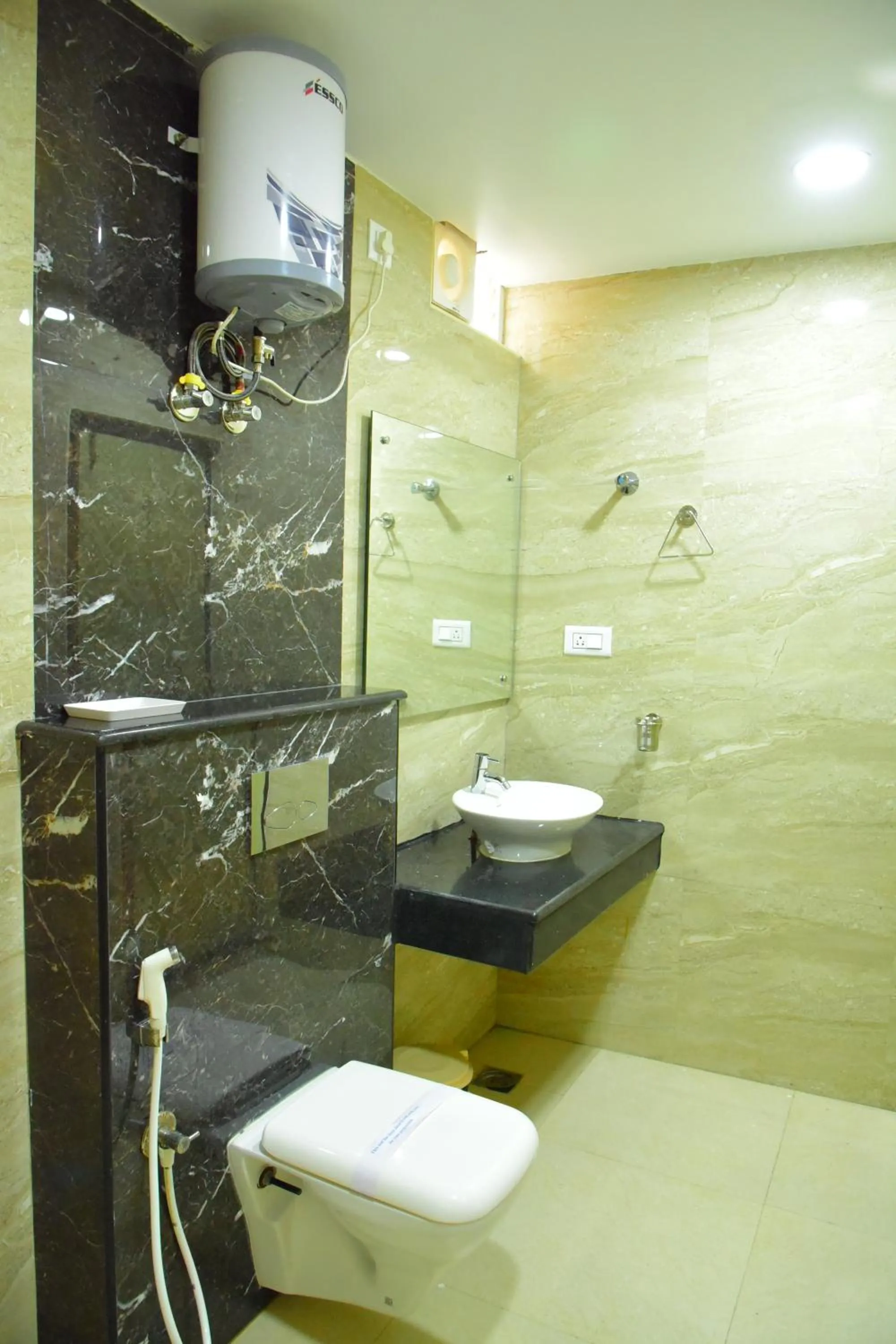 Toilet in Hotel White Boutique