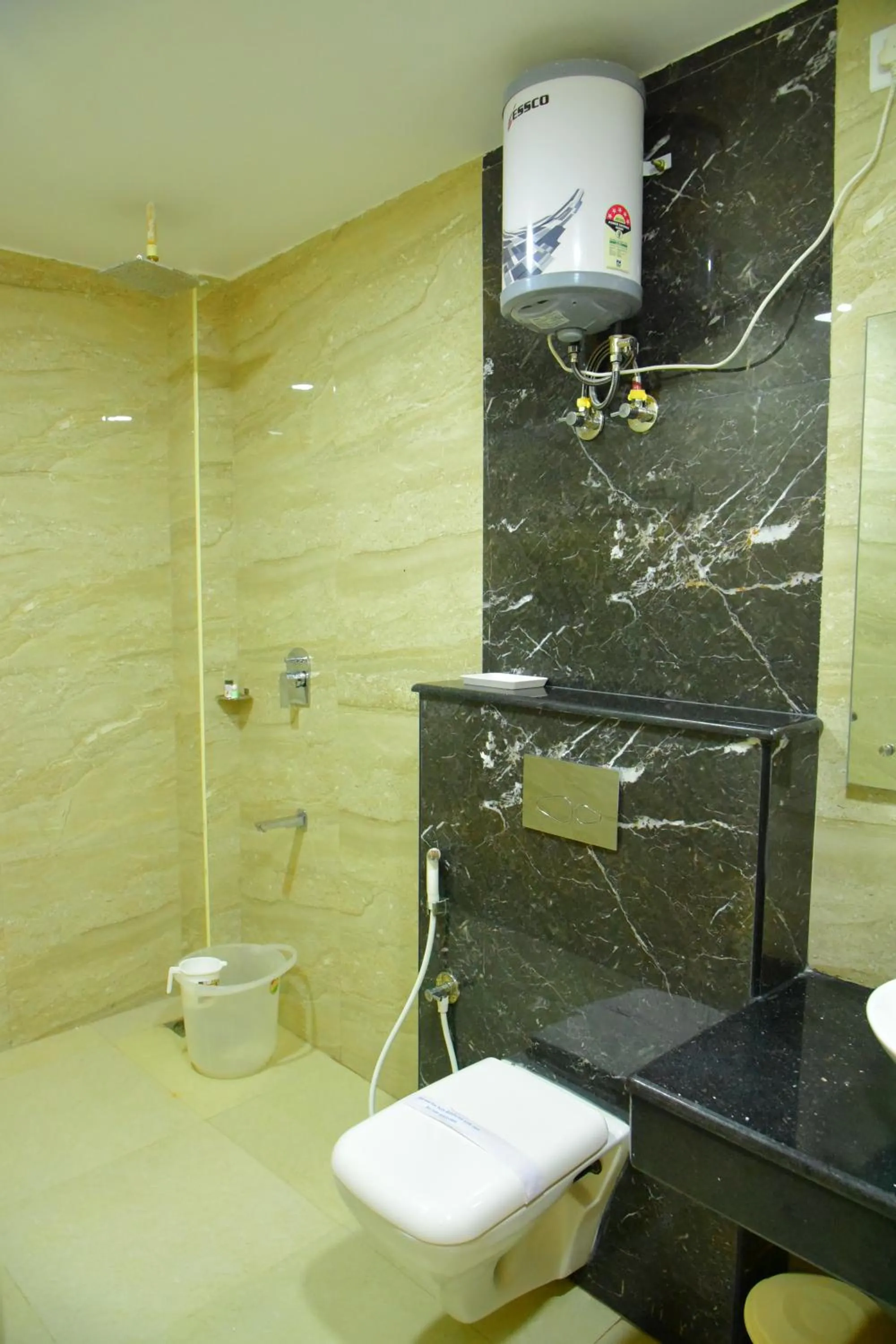 Shower in Hotel White Boutique