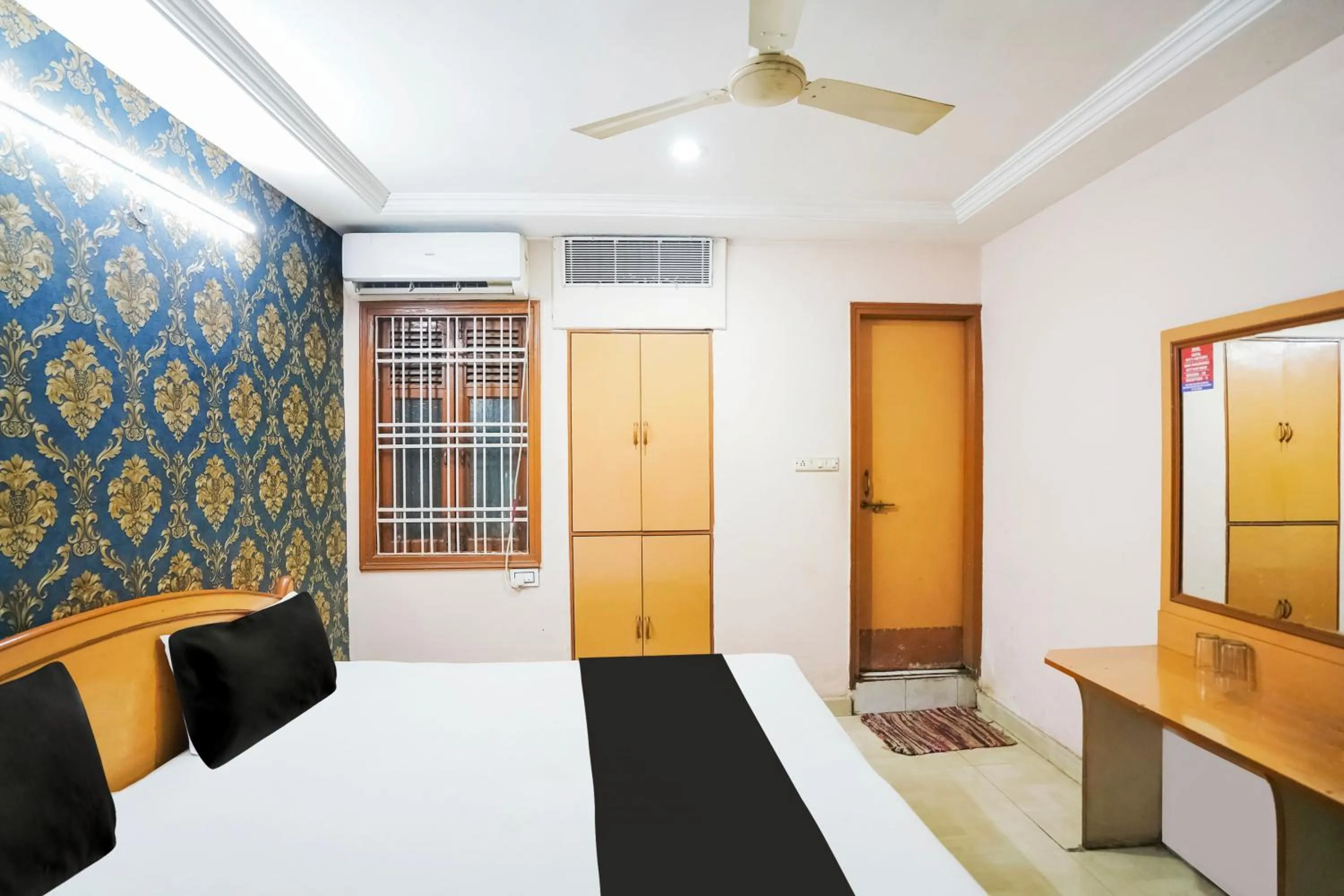 Bedroom, Bed in Hotel O Capital