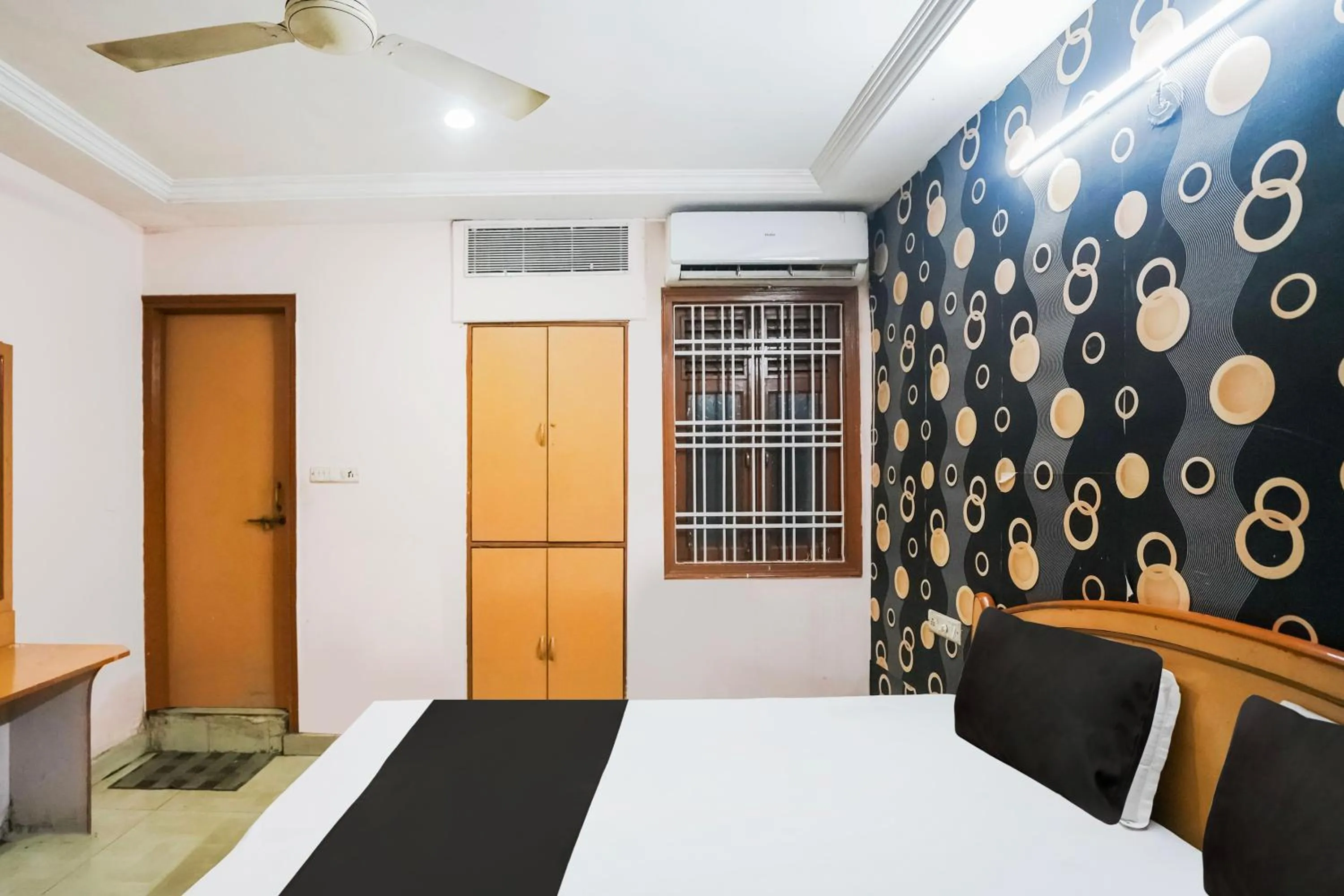 Bedroom, Bed in Hotel O Capital