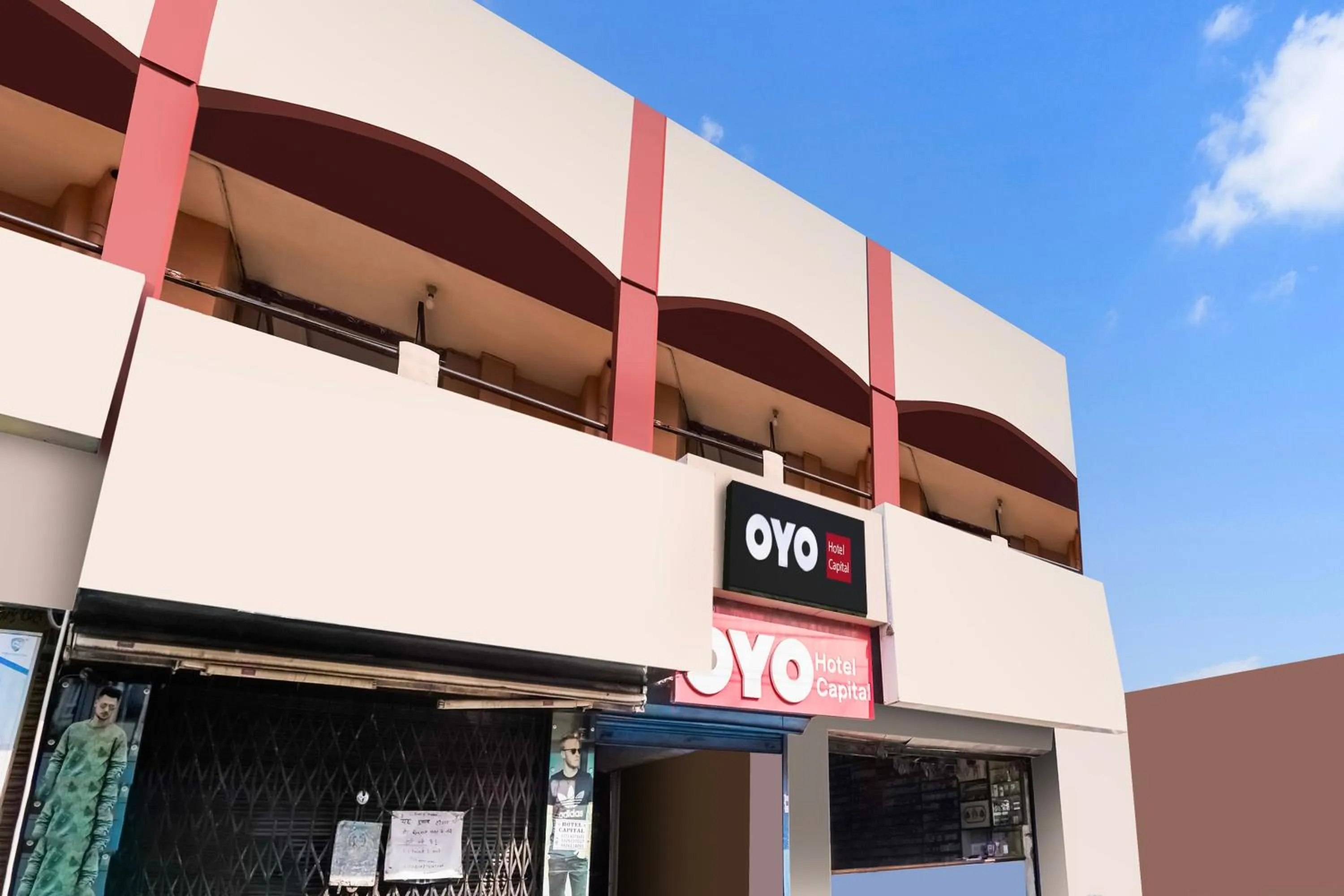 Facade/entrance in Hotel O Capital