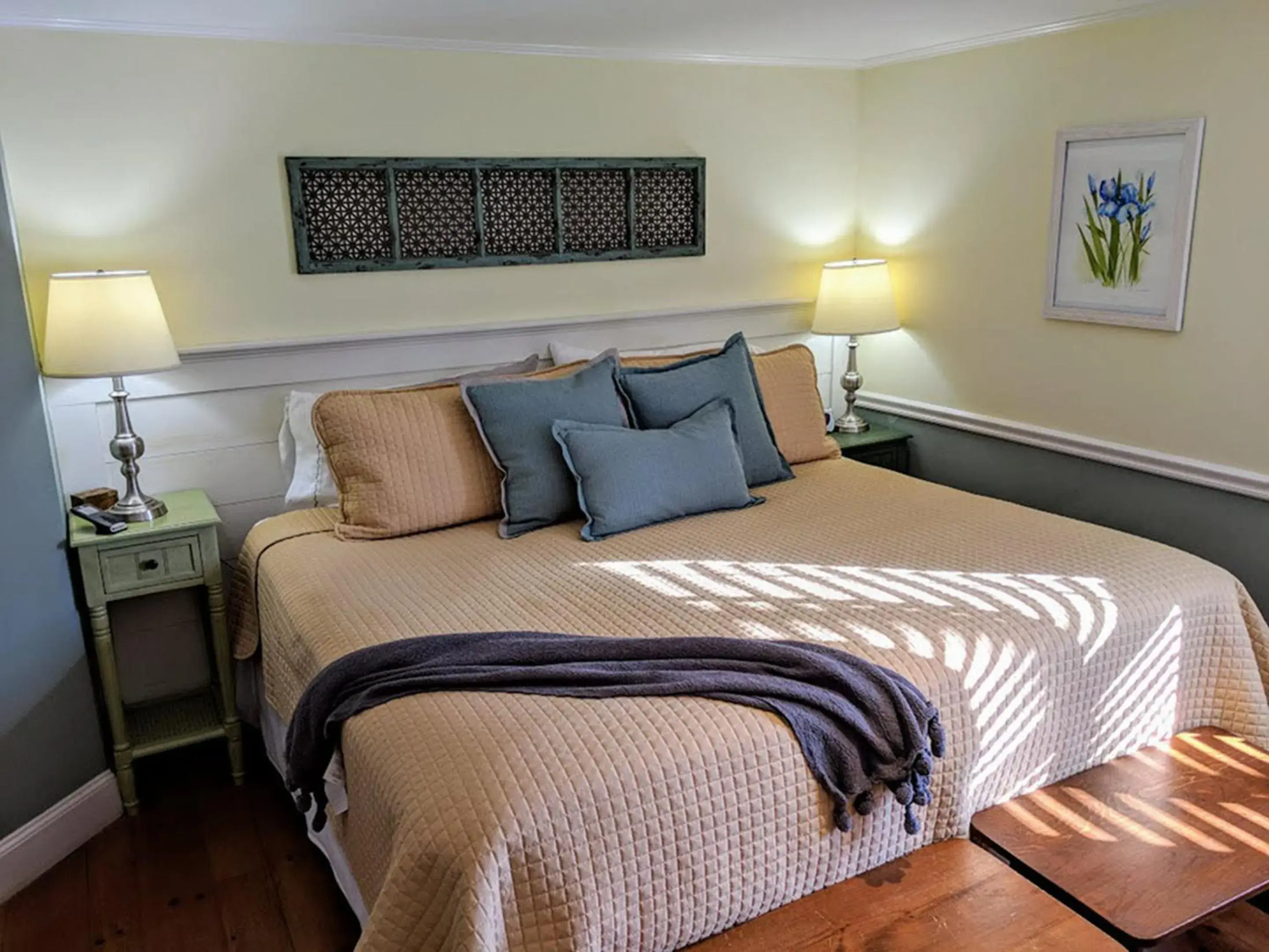 King Room - Iris in Elms of Camden King Room - Iris in Elms of Camden