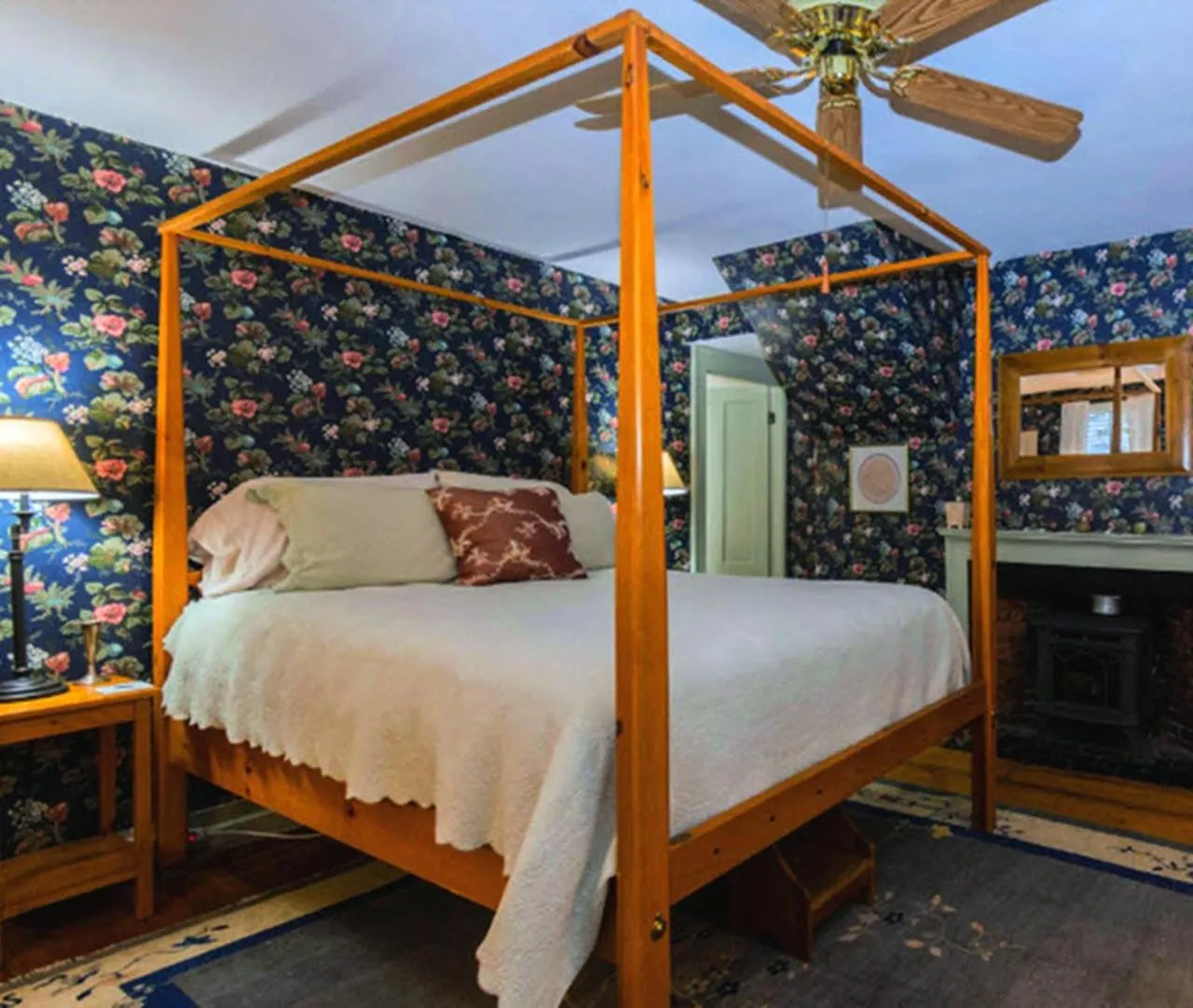 Bed in Elms of Camden