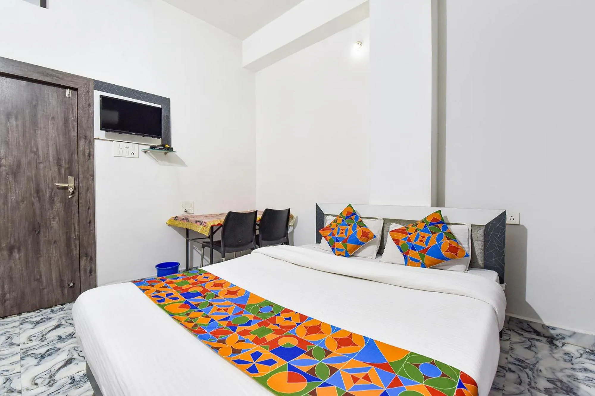 Bed in FabHotel Soni Palace