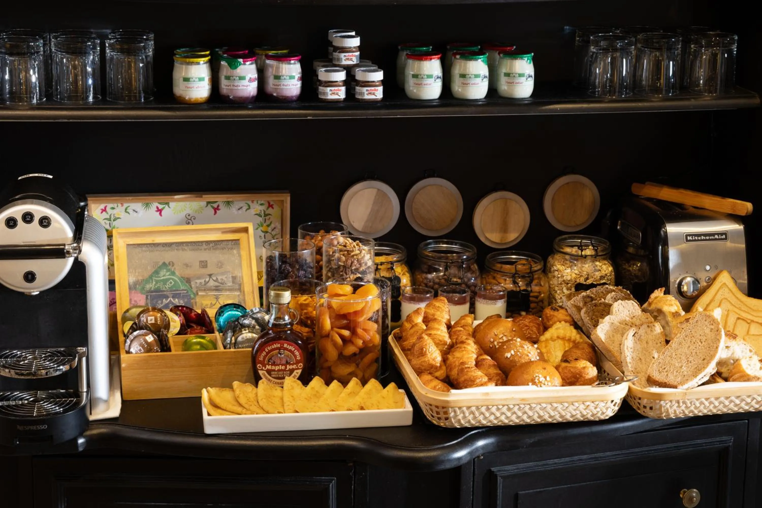 Buffet breakfast in Arioso