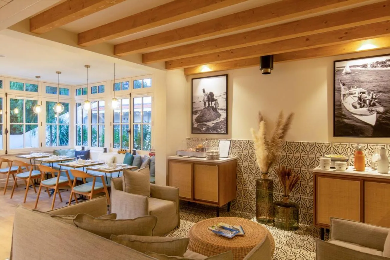 Lounge or bar in La Villa du Moulleau