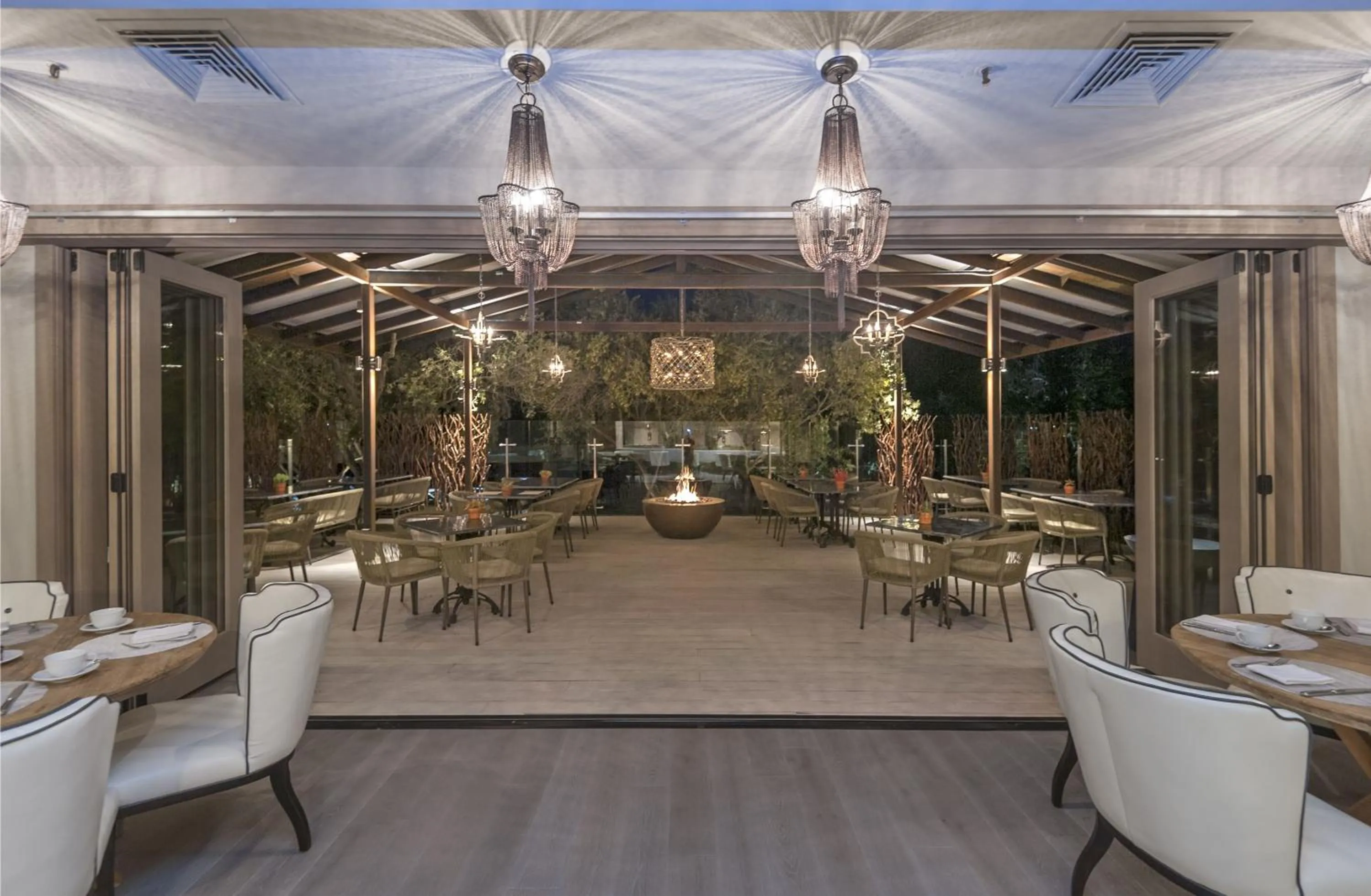 Lounge or bar in Bernardus Lodge & Spa