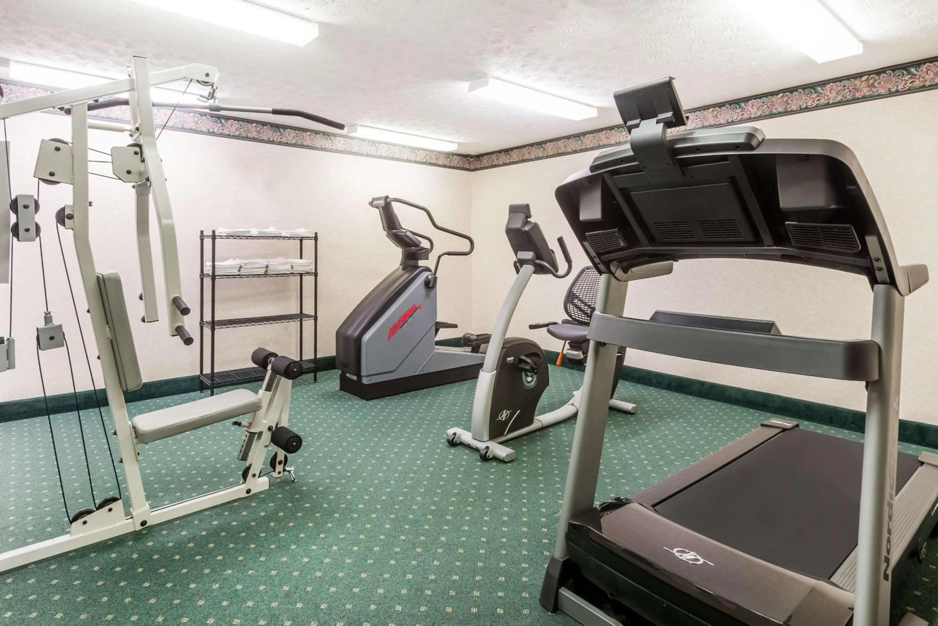 Fitness centre/facilities in Ramada by Wyndham Strasburg Dover