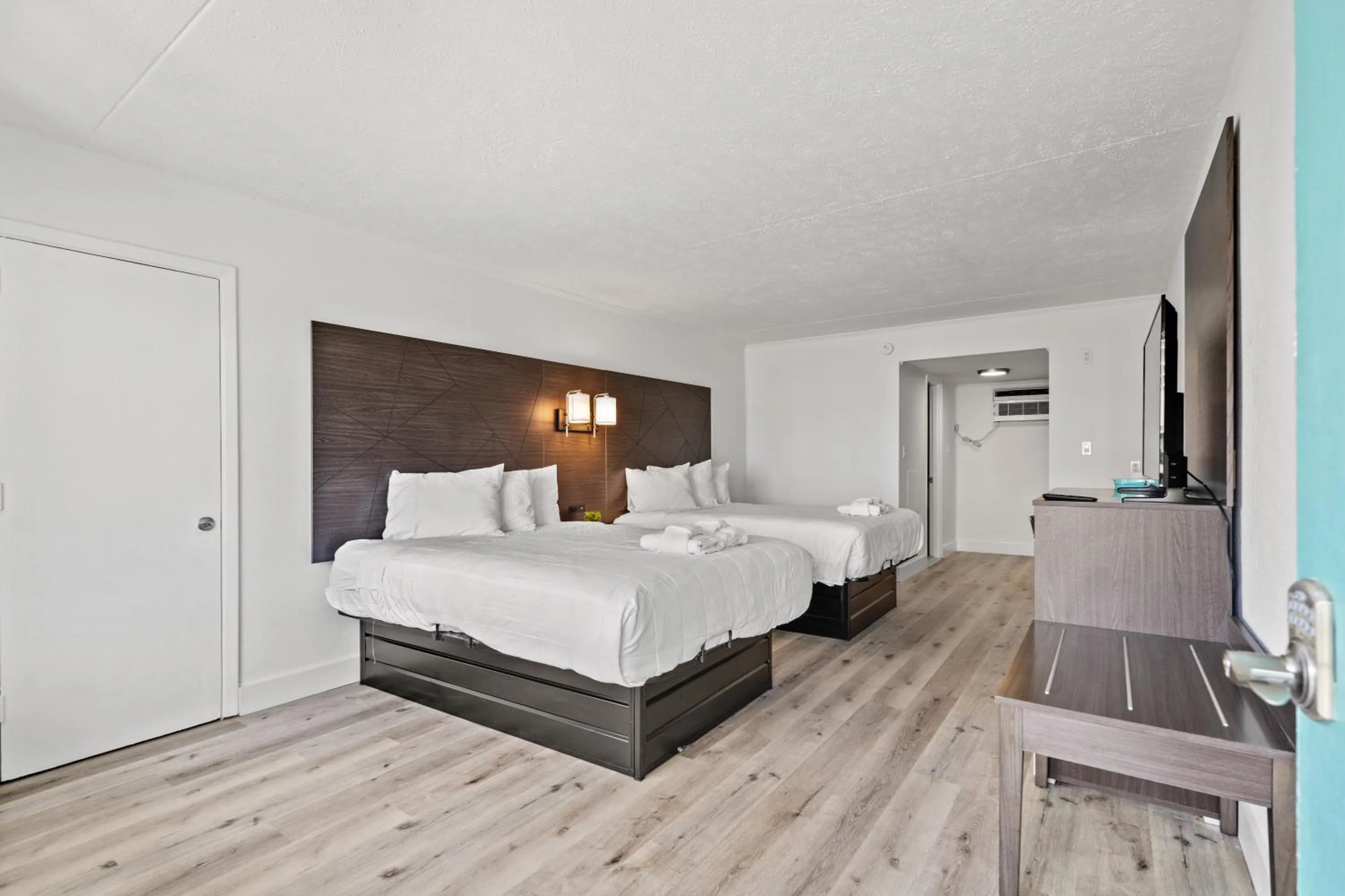 Bedroom, Bed in The Mermaid Inn