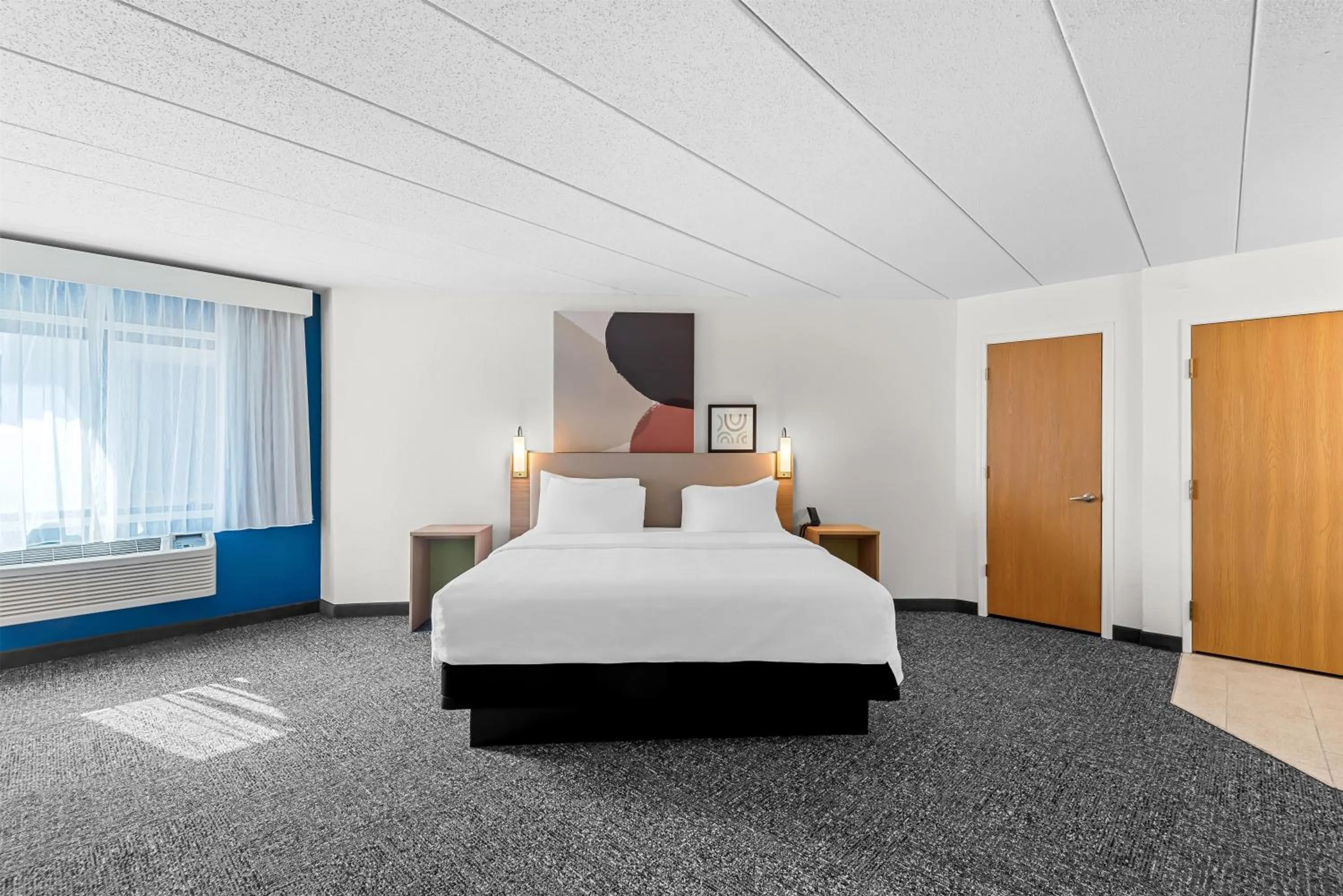 Bed in Spark by Hilton Cedar Falls