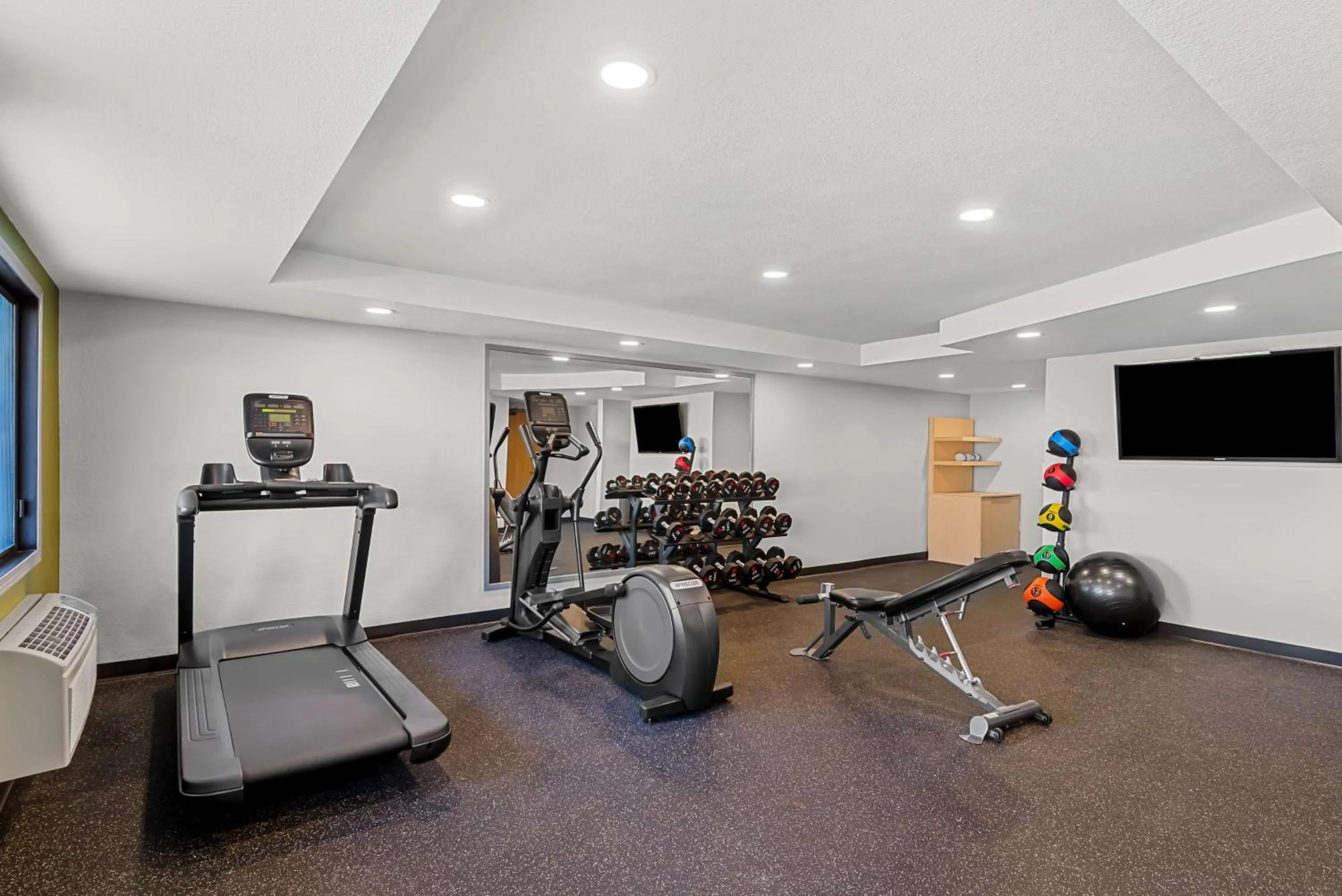 Fitness centre/facilities in Spark by Hilton Cedar Falls