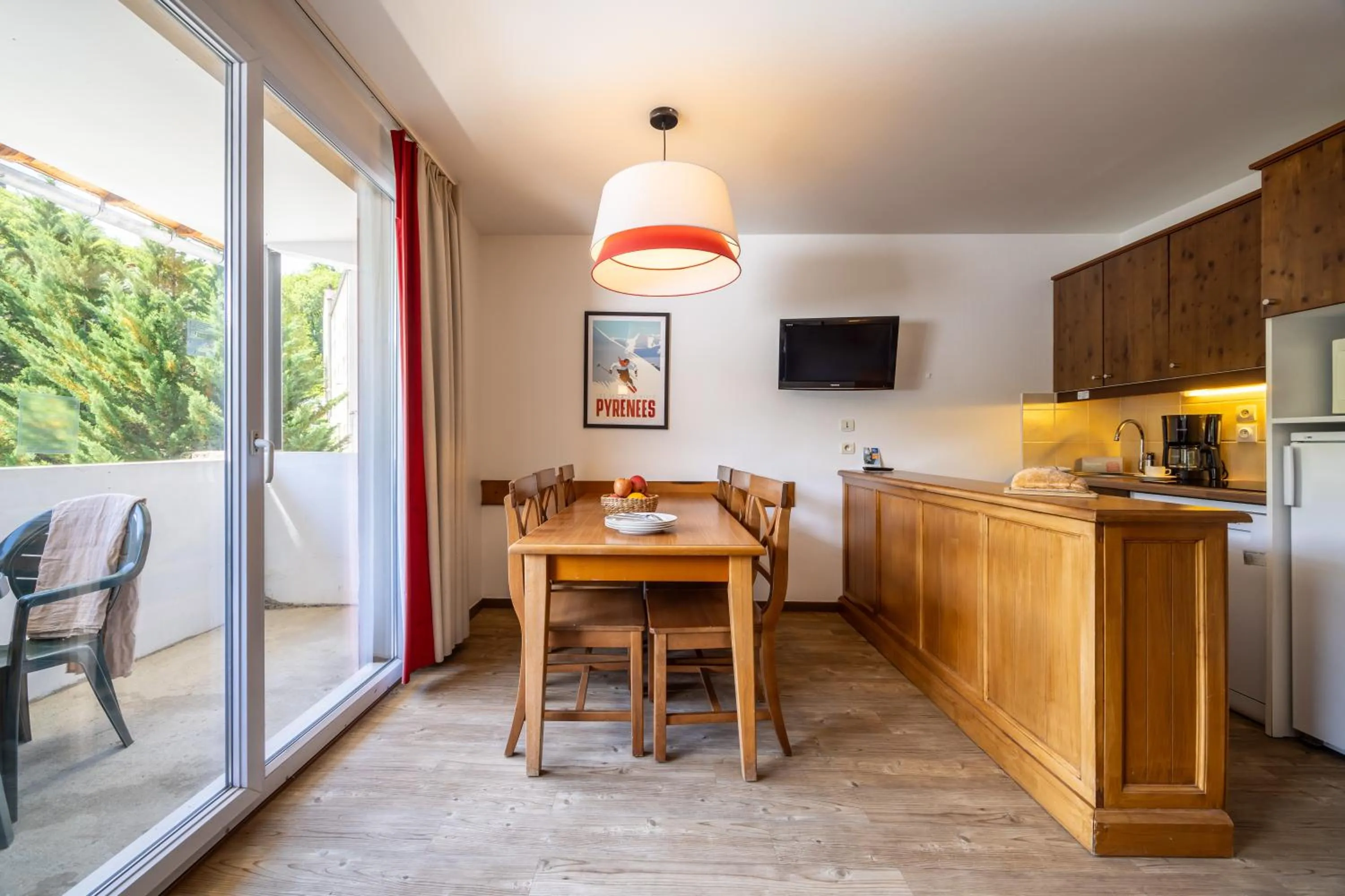 TV and multimedia in Résidence Pierre & Vacances Les Trois Domaines