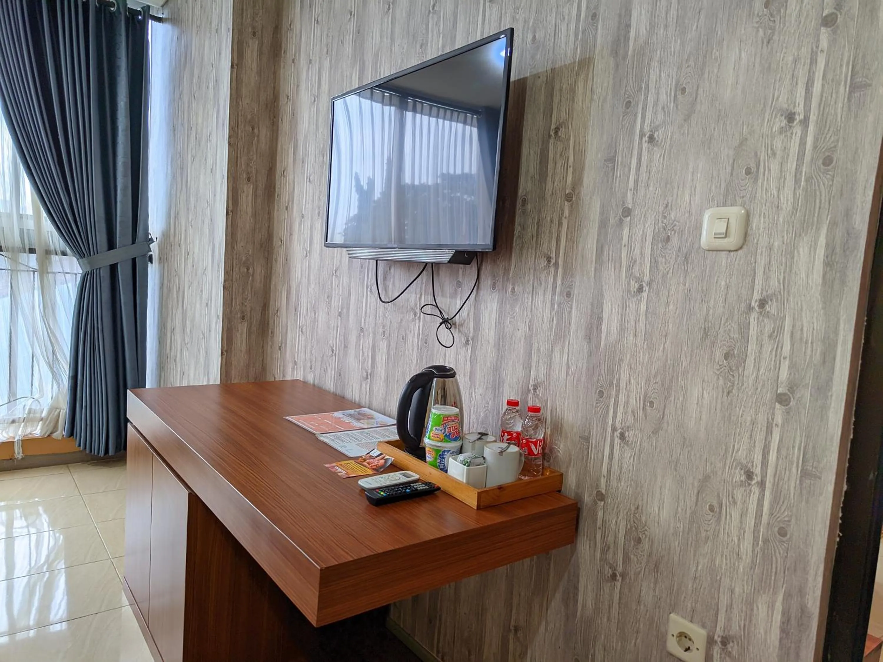 TV and multimedia in Hotel Nalendra Plaza Subang