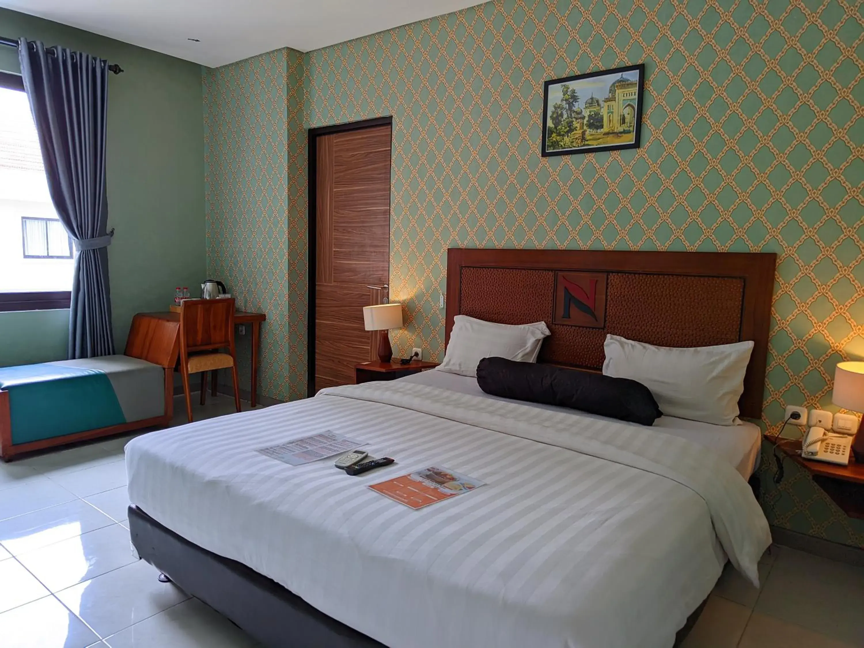Superior Double or Twin Room with Pool View in Hotel Nalendra Plaza Subang Superior Double or Twin Room with Pool View in Hotel Nalendra Plaza Subang