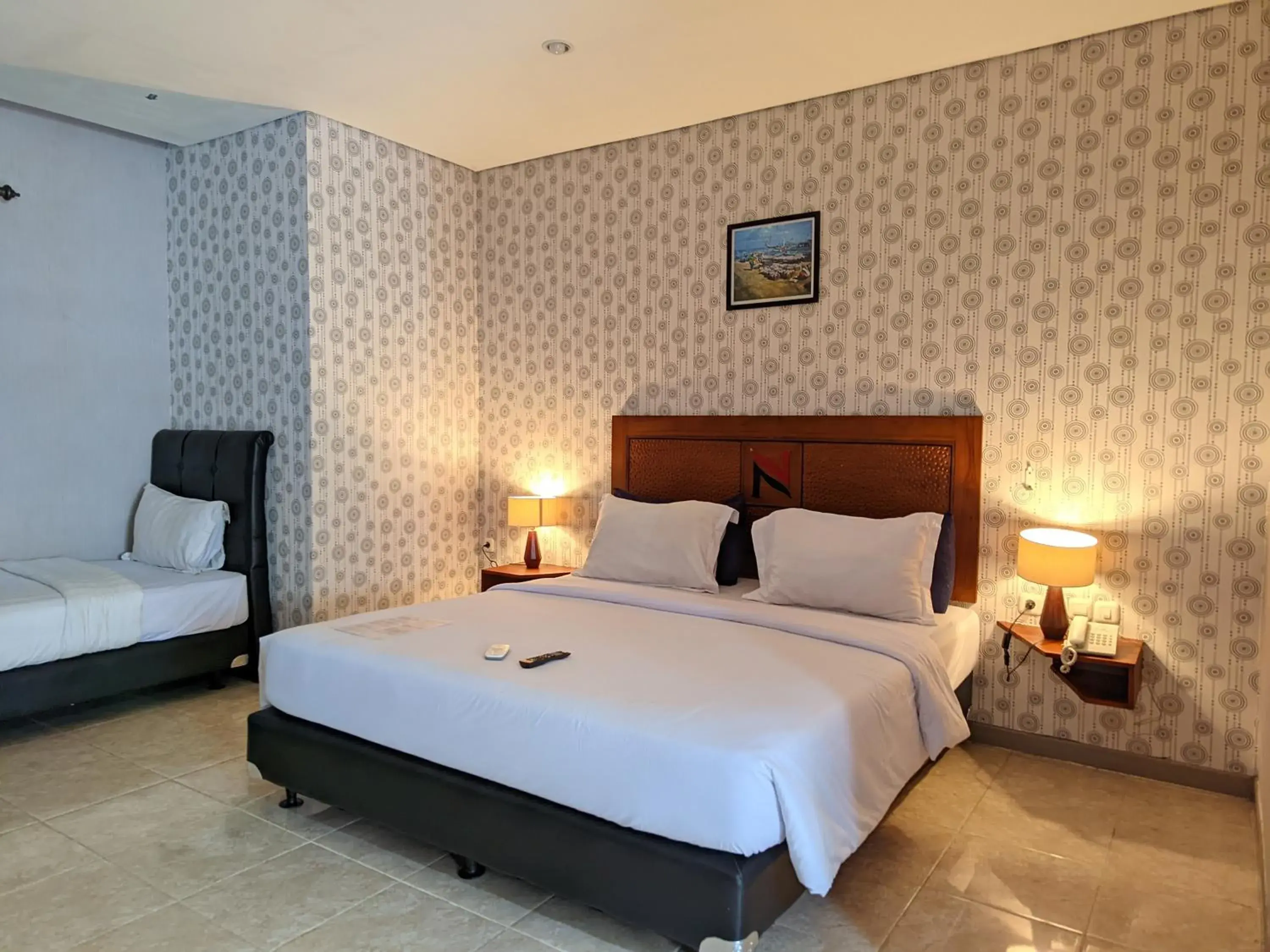 Superior Triple Room in Hotel Nalendra Plaza Subang Superior Triple Room in Hotel Nalendra Plaza Subang