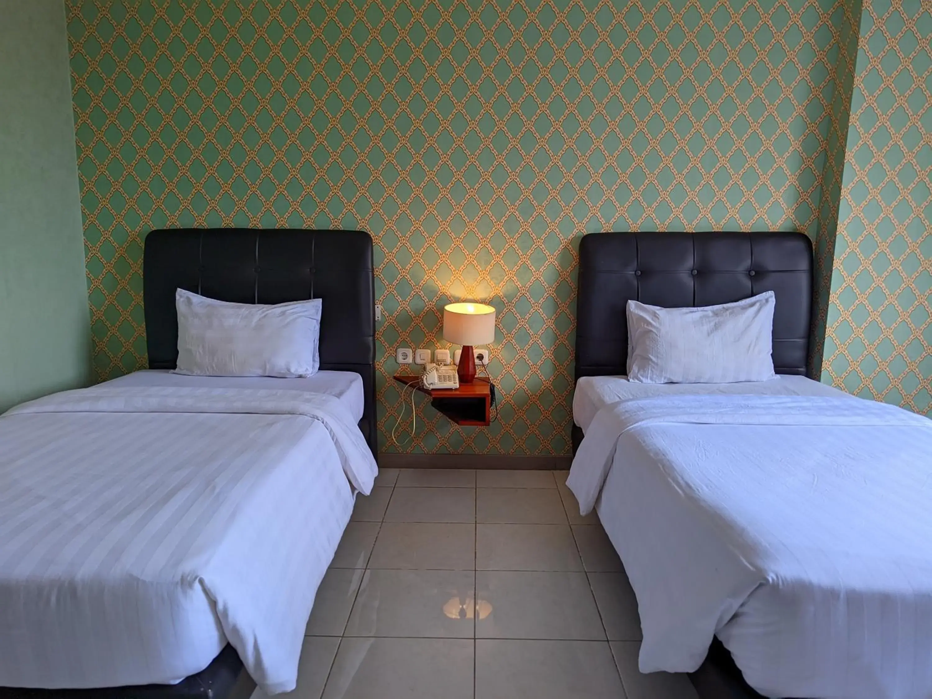 Superior Twin Room in Hotel Nalendra Plaza Subang Superior Twin Room in Hotel Nalendra Plaza Subang