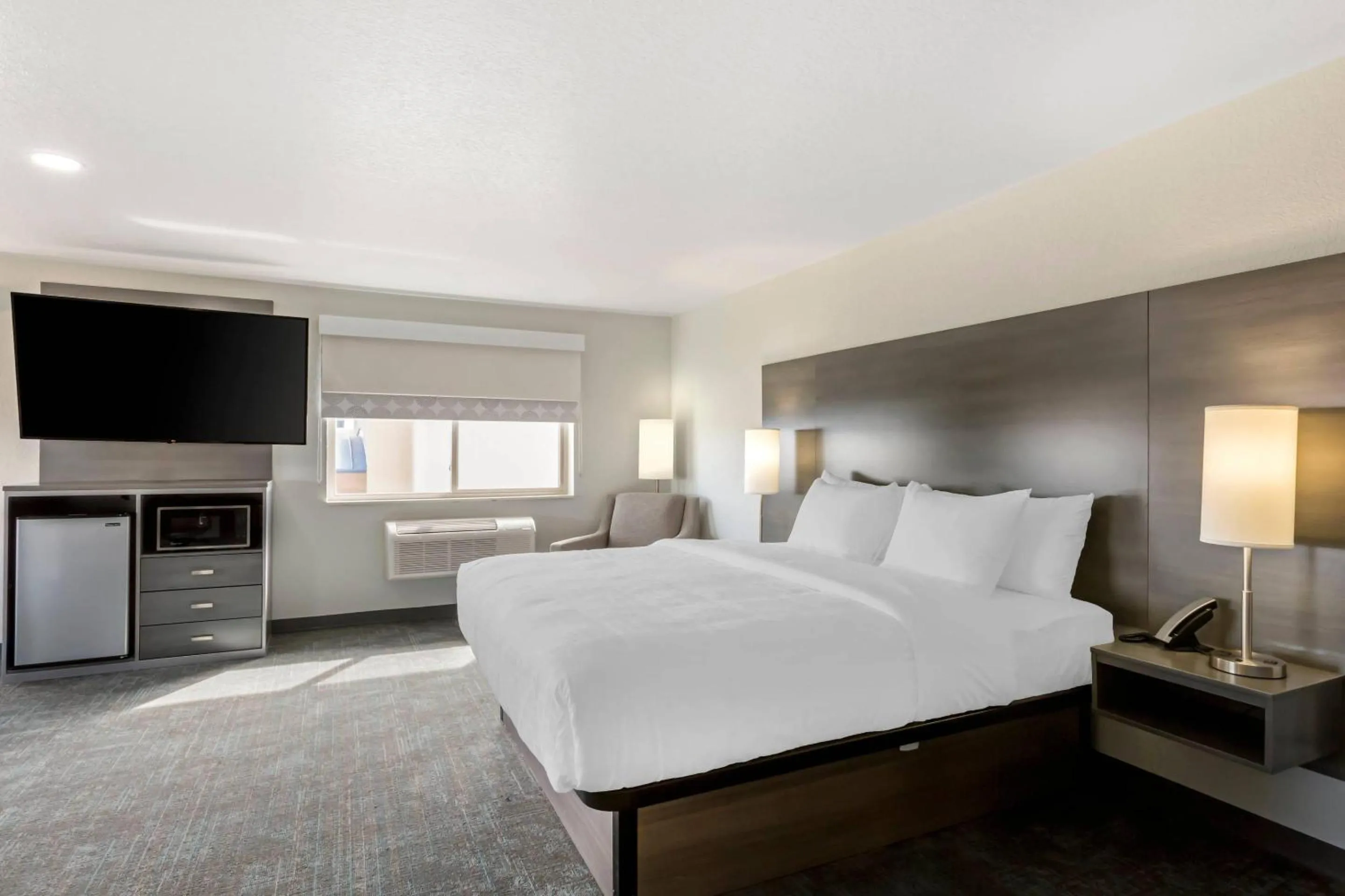 Bedroom, Bed in Clarion Pointe Prescott Valley