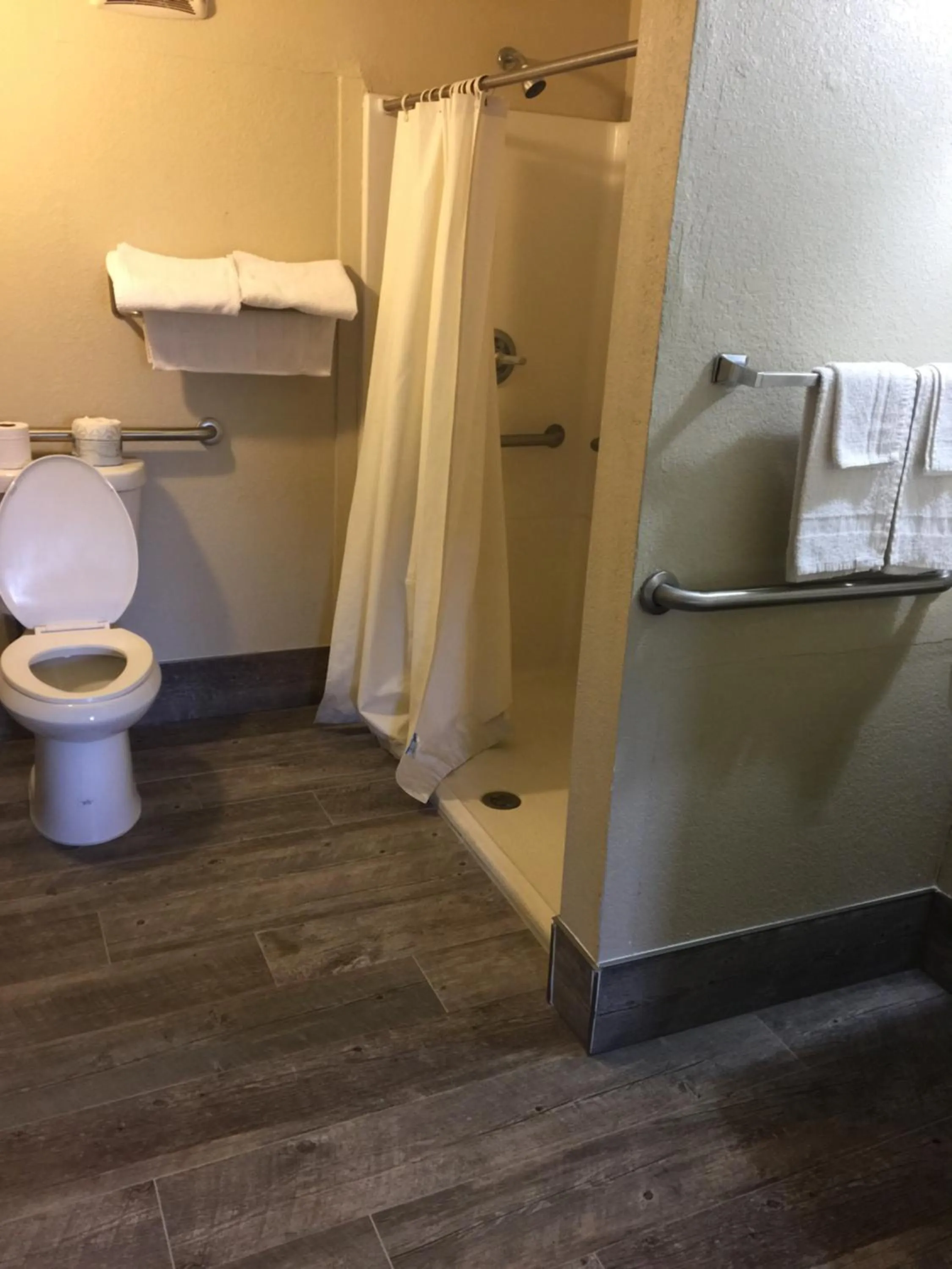 Shower in Jackson Motel