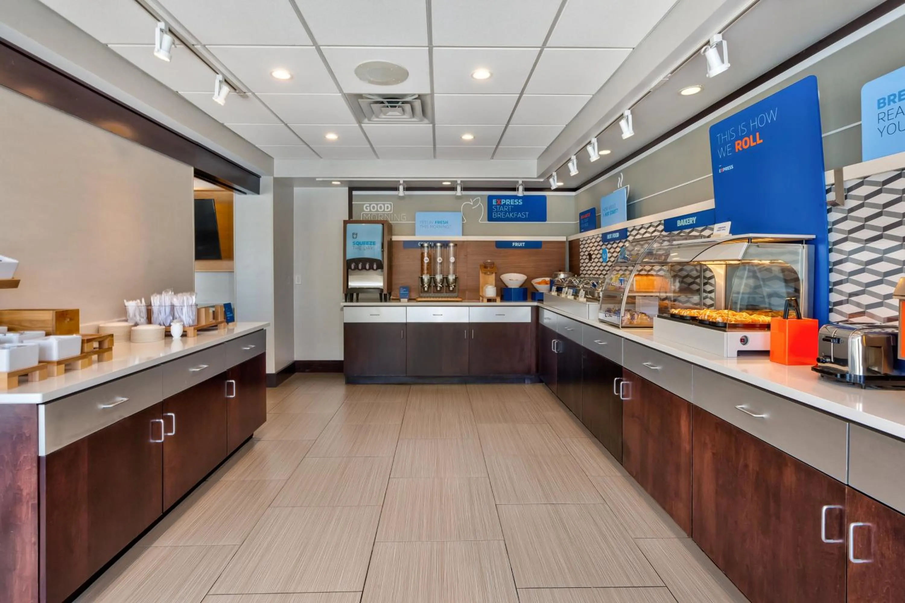 Breakfast in Holiday Inn Express Chillicothe East by IHG