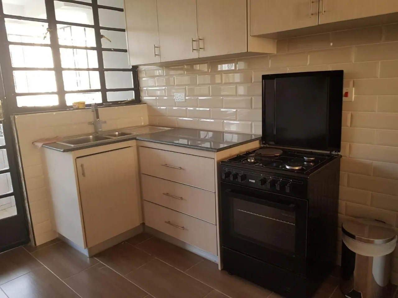 Kitchen or kitchenette in Erica Residences - Riverside