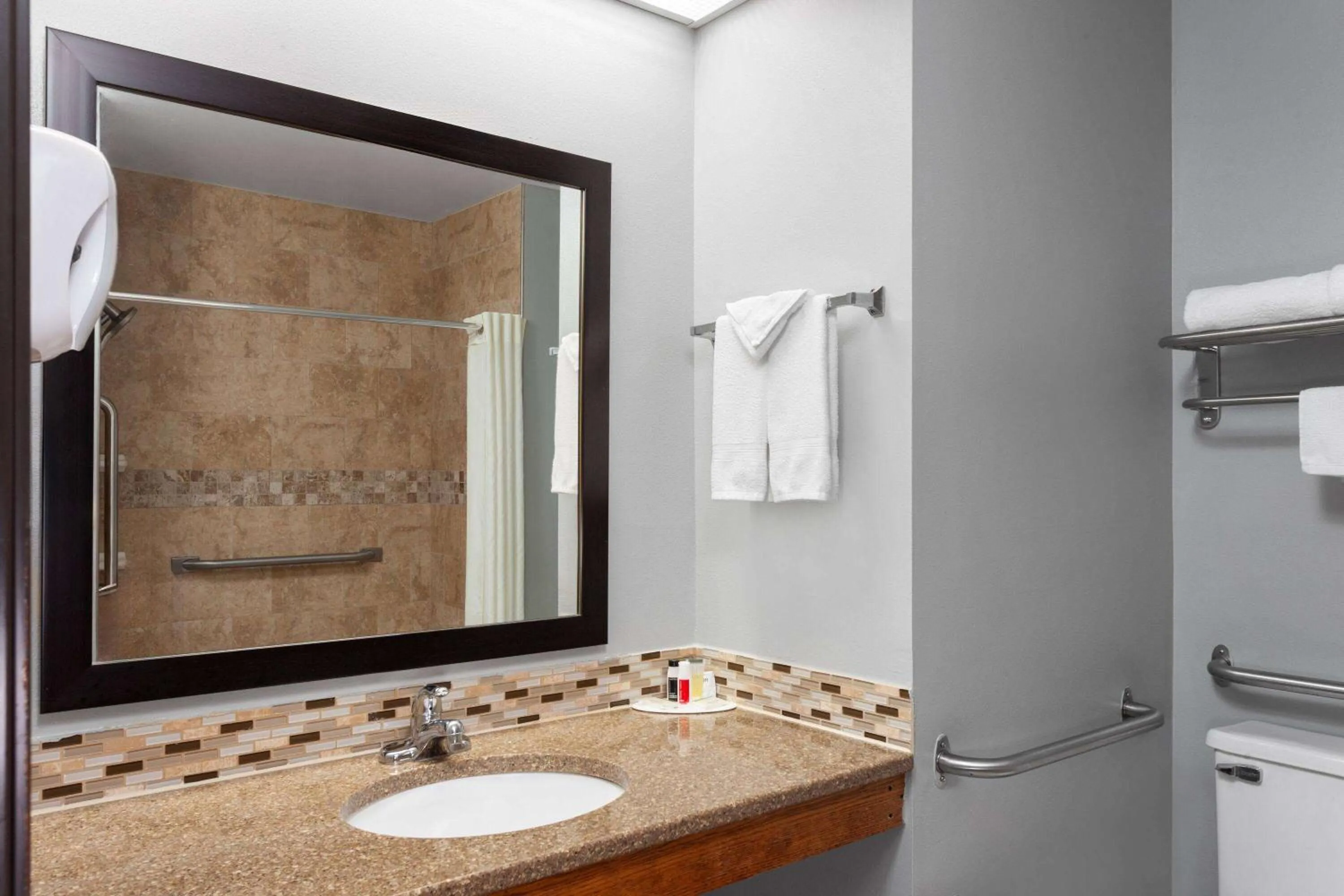 Shower in Super 8 by Wyndham Sun Prairie/Madison E