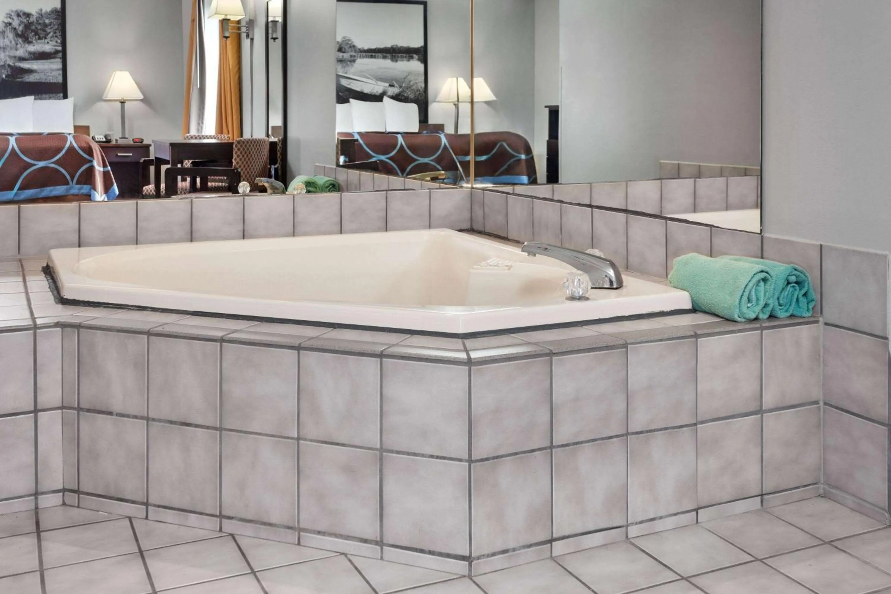 Photo of the whole room in Super 8 by Wyndham Sun Prairie/Madison E