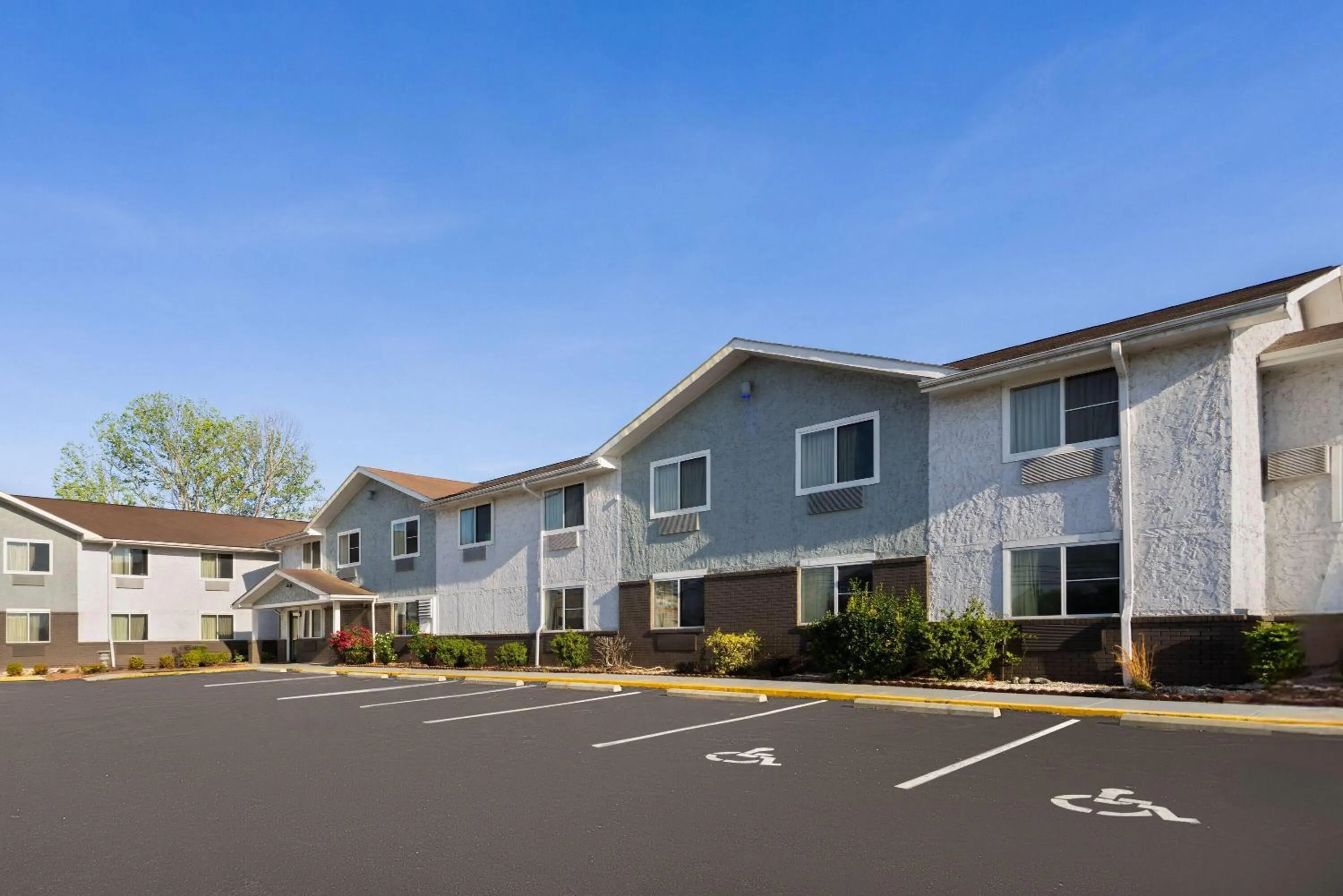 Property building in Super 8 by Wyndham South Boston VA