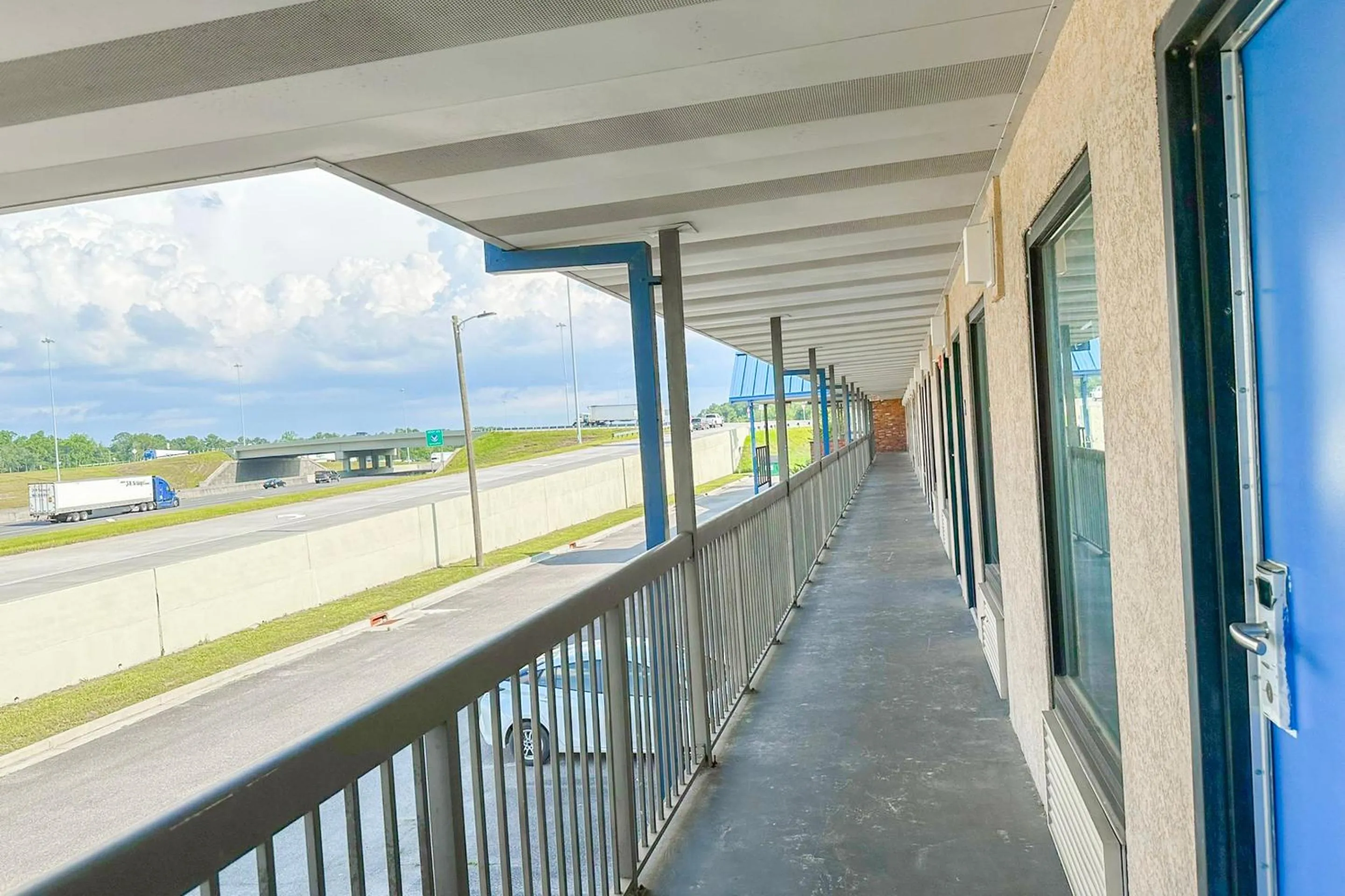 Lobby or reception in Hahira Inn By OYO near Valdosta