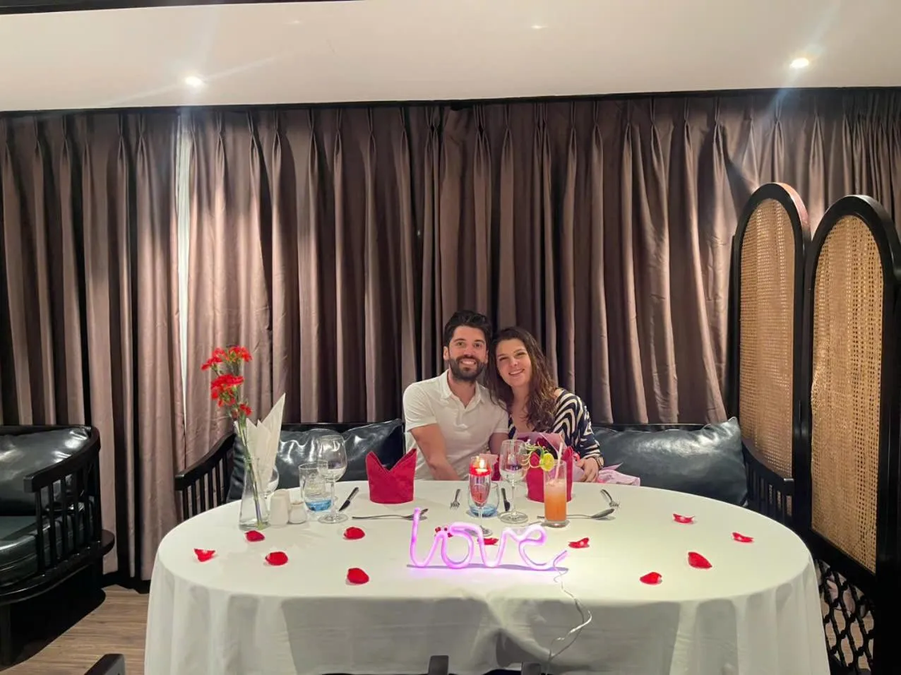 Scarlet Pearl Cruises - Wonder On Lan Ha Bay