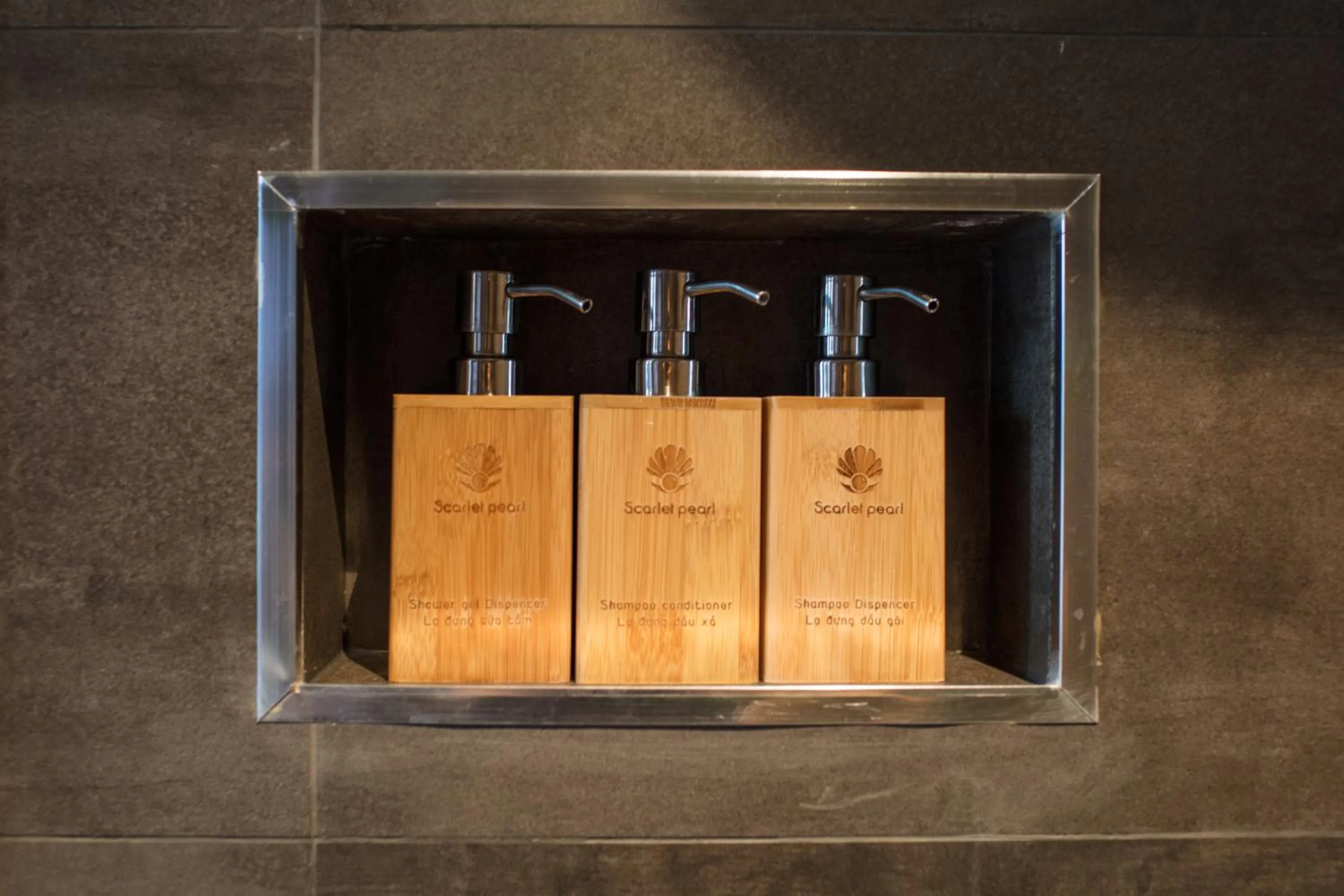 Bathroom in Scarlet Pearl Cruises - Wonder On Lan Ha Bay