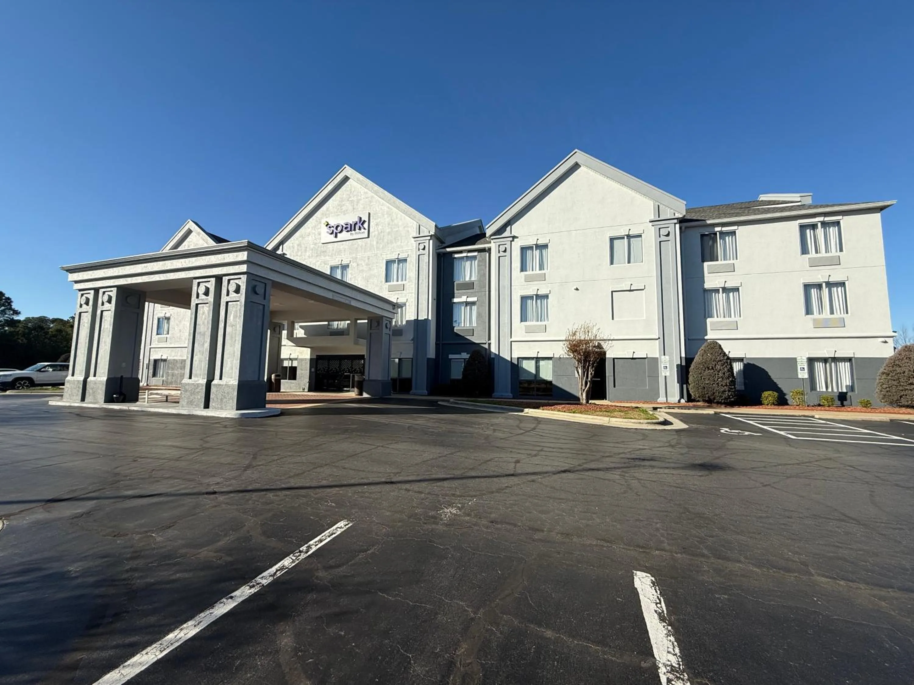 Spark By Hilton Smithfield I-95