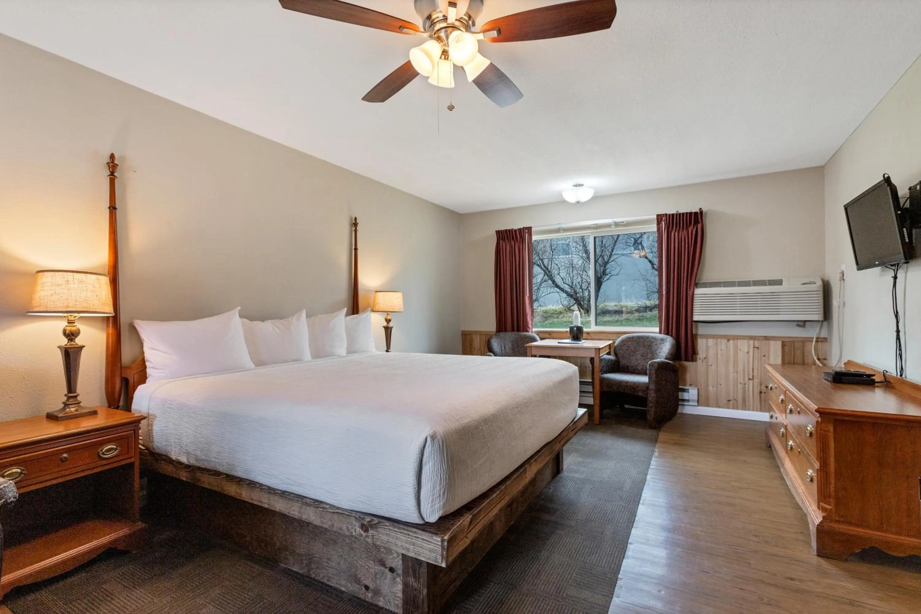 Bed in Murphy's Resort