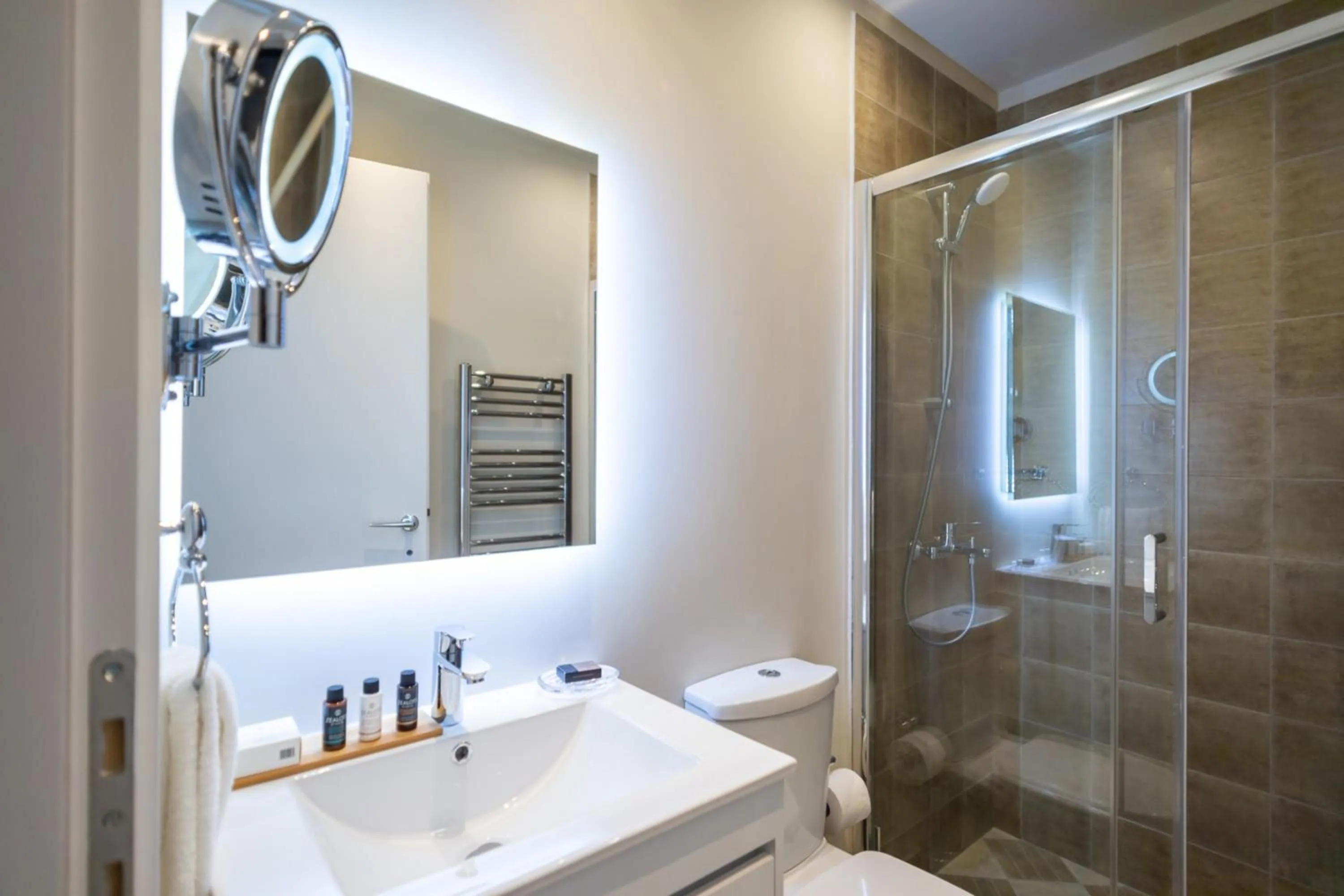 Bathroom in 33SolonosSuites