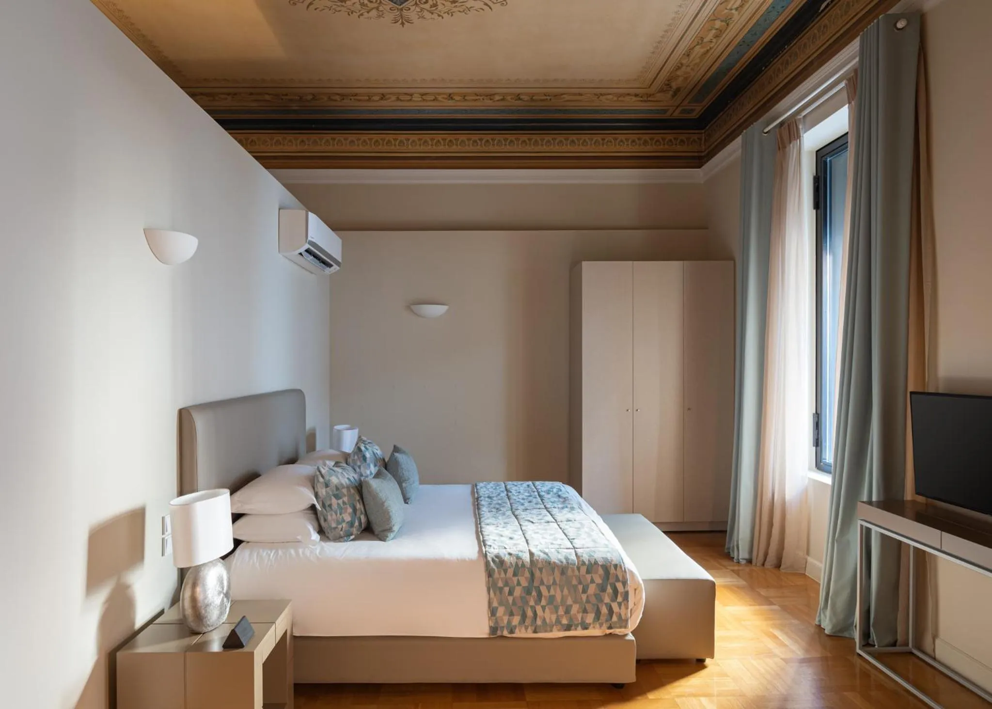 Bed in 33SolonosSuites