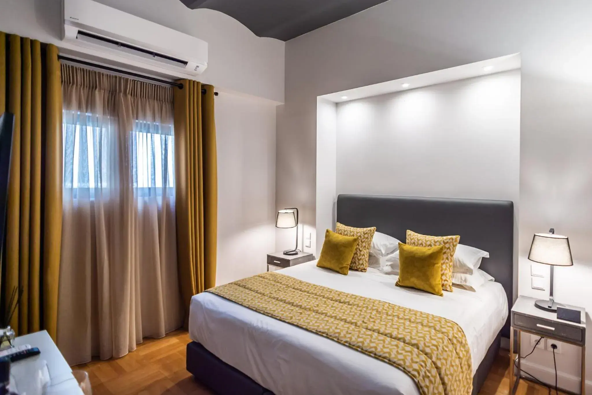 Standard Double Room in 33SolonosSuites Standard Double Room in 33SolonosSuites