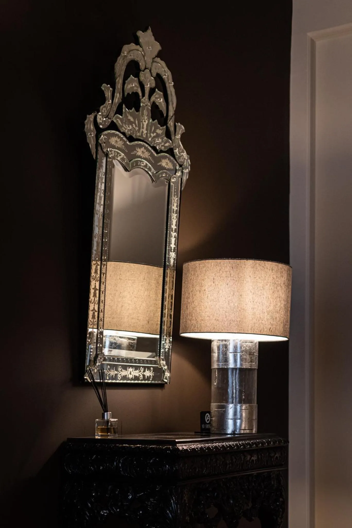 Decorative detail in 33SolonosSuites