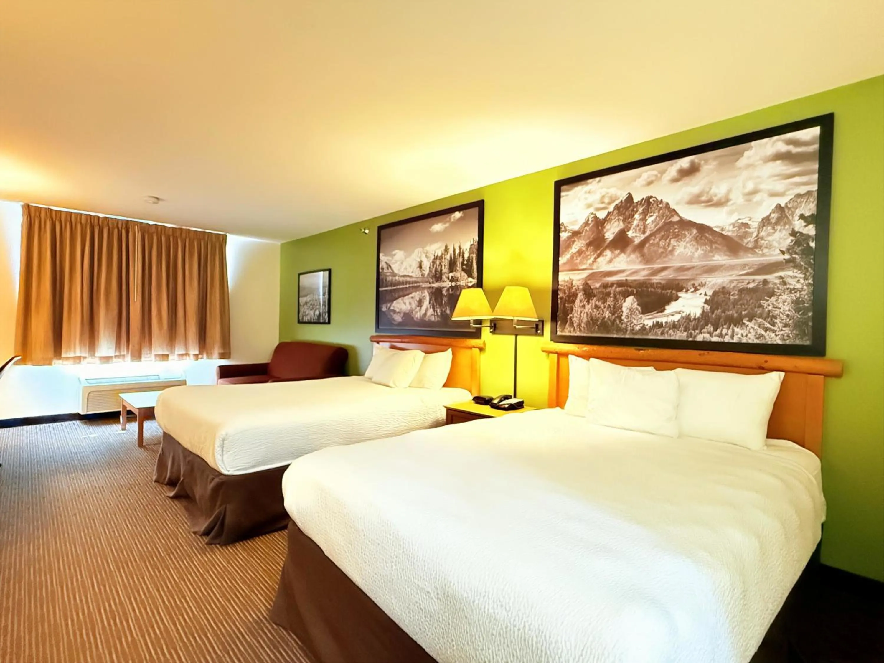 Bedroom, Bed in Super 8 by Wyndham Wheatland Wyoming