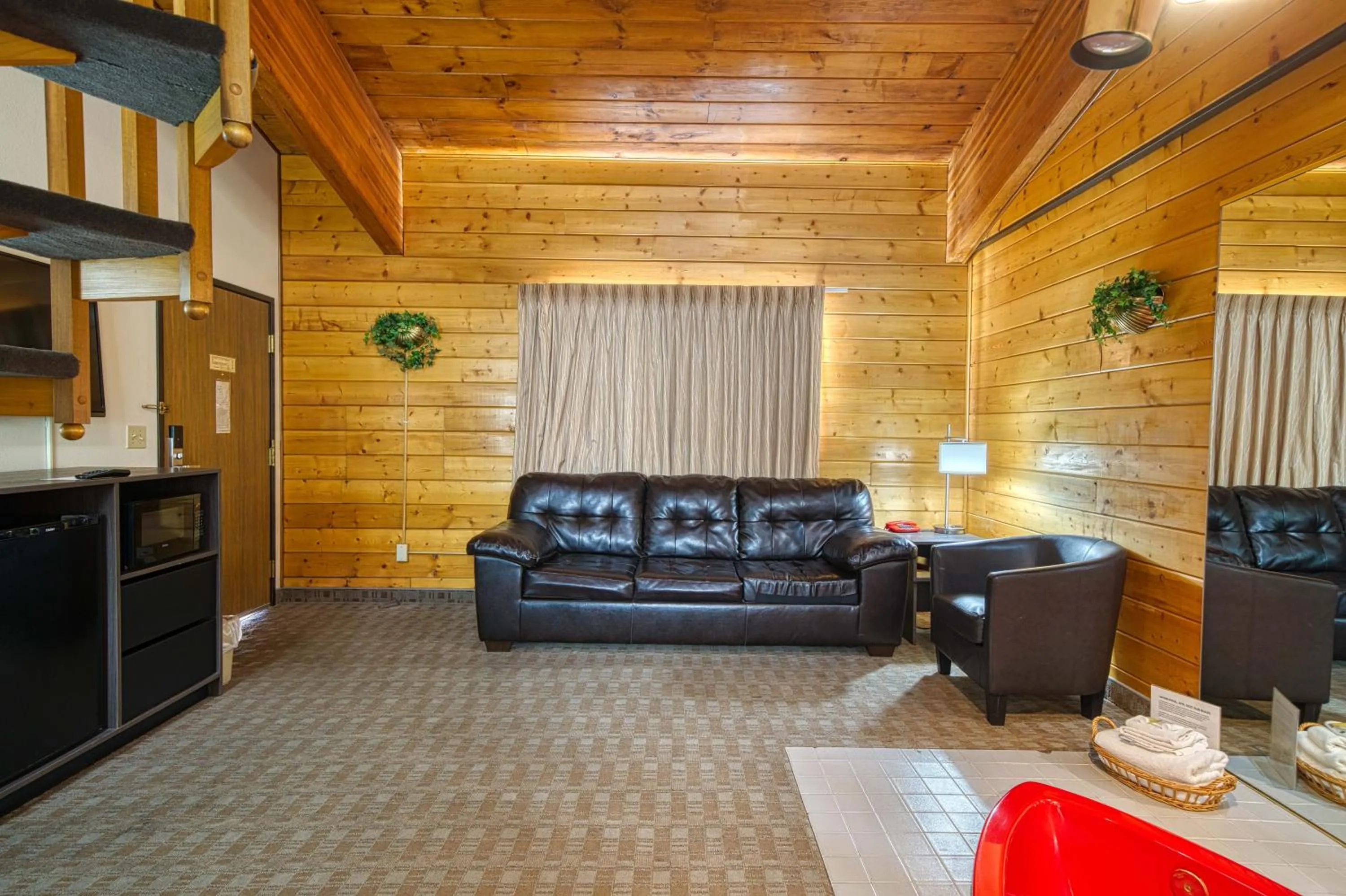 Living room in Super 8 by Wyndham Sturgis